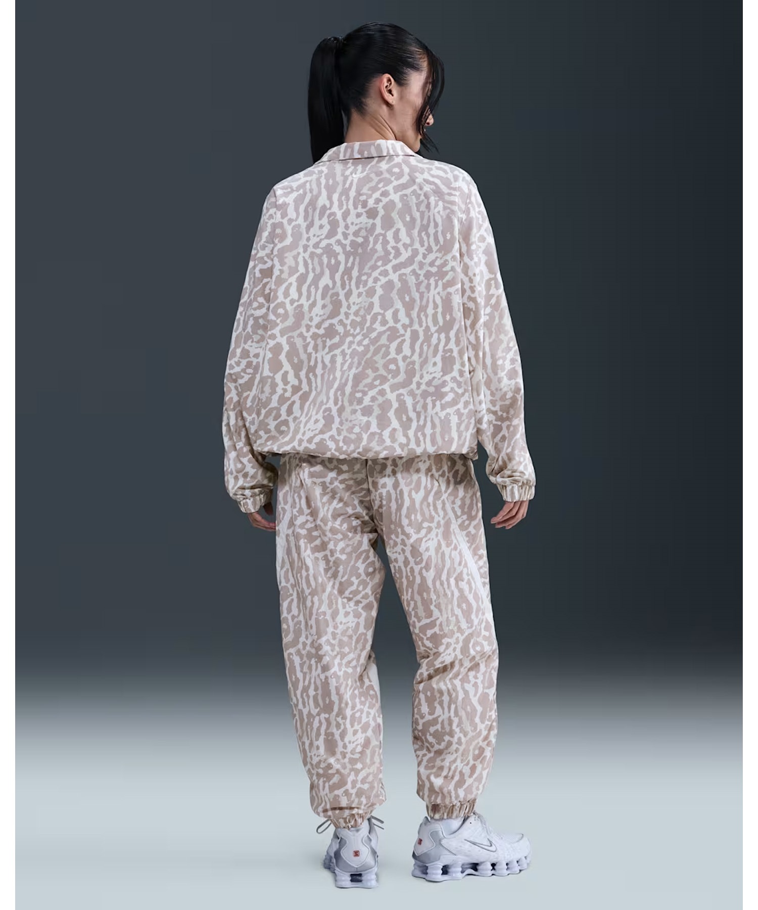 NIKE ナイキ ジャージ トラックジャケット レディース ヒョウ柄