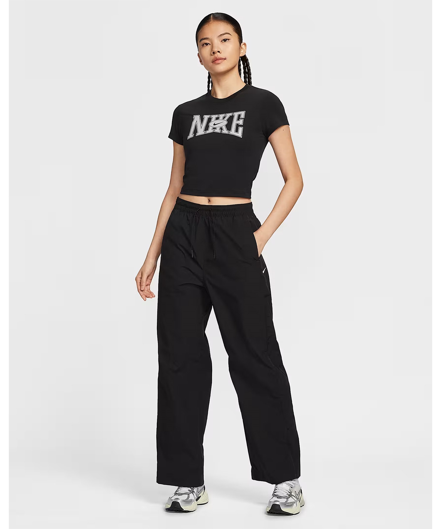 NIKE ナイキ 半袖 Tシャツ レディース クロップド丈 ショート丈 HQ1710-133 楽天市場】NIKE ナイキ 半袖 Tシャツ レディース クロップド丈