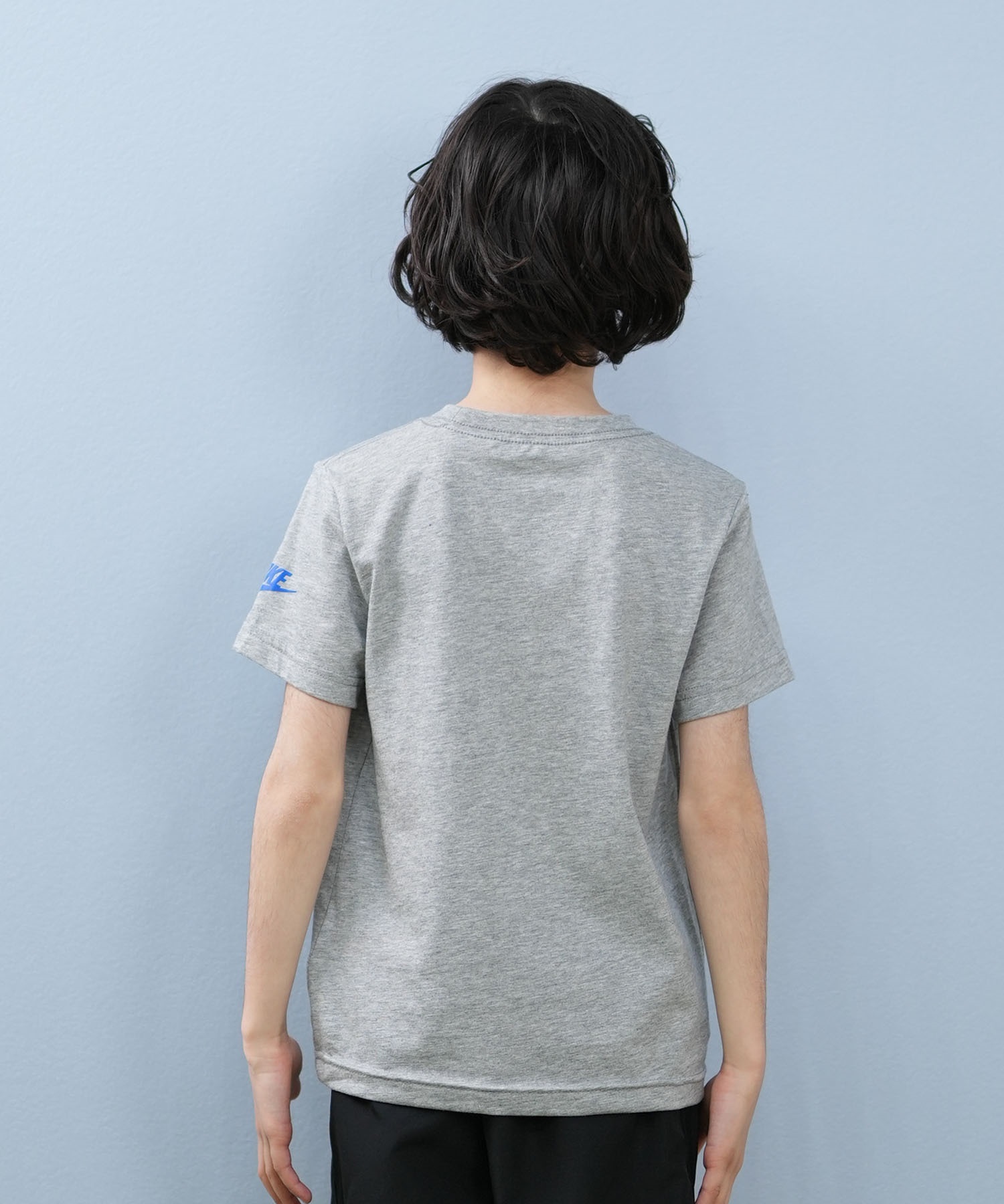 F.C.R.B. ✖️ NIKE グレー x ホワイト ストライプゲームシャツ F.C.R.B. ✖️ NIKE グレー x ホワイト ストライプゲームシャツ