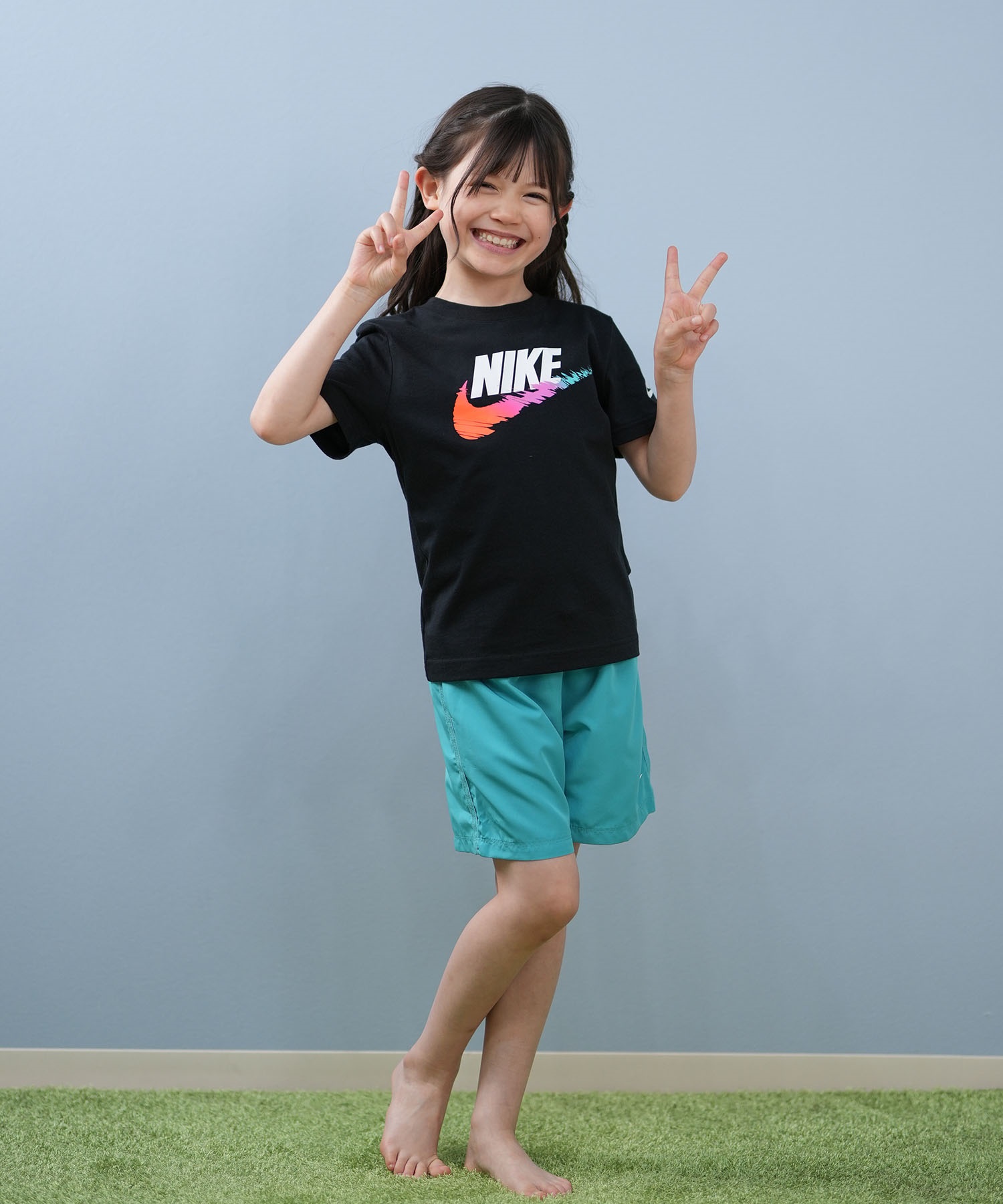 NIKE ナイキ 半袖 Tシャツ キッズ 子供 ロゴ NIKE BRANDMARK SWOOSH