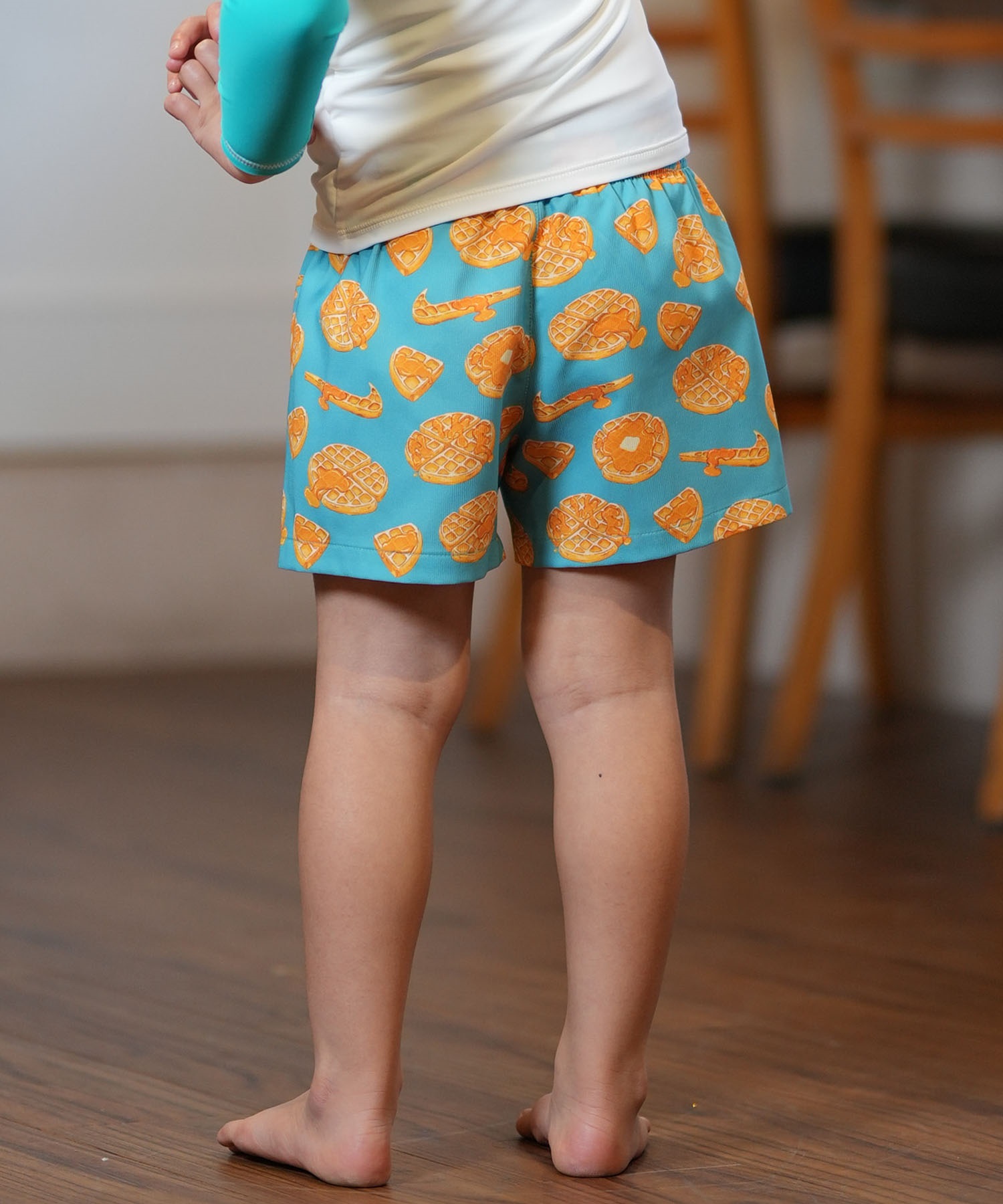 NIKE ナイキ 水着 海パン トランクス サーフパンツ キッズ 子供 ロゴ