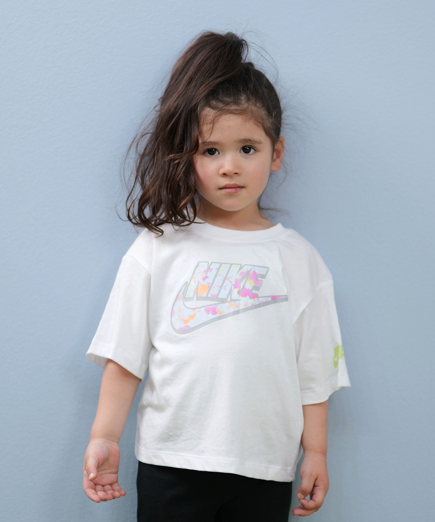 NIKE ナイキ 半袖 Tシャツ キッズ 子供 ロゴ 花 FLOWRAL BOXY GRAPHIC