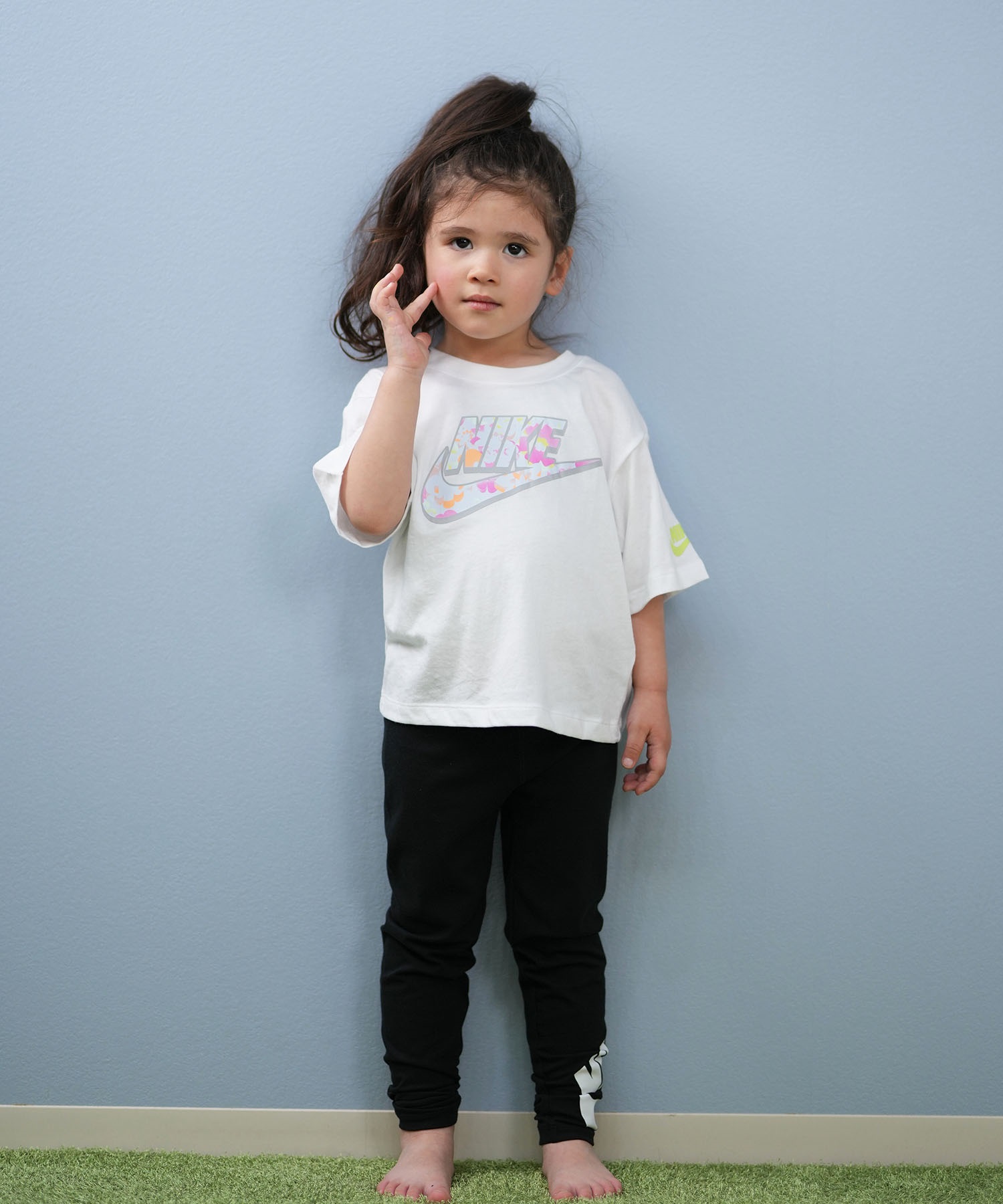 NIKE ナイキ 半袖 Tシャツ キッズ 子供 ロゴ 花 FLOWRAL BOXY GRAPHIC