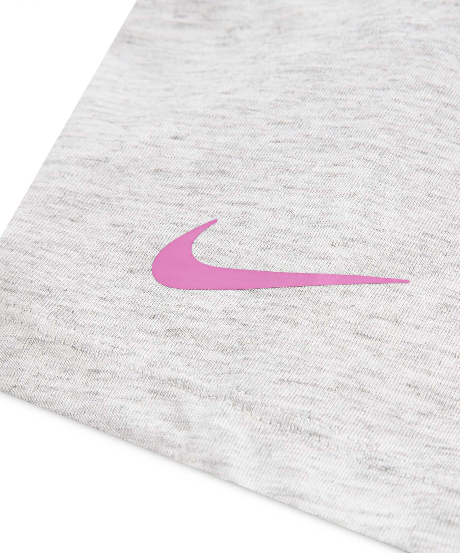 NIKE ナイキ 半袖 Tシャツ キッズ 子供 ハート ガールズ NKG SWOOSH NIKE ナイキ 半袖 Tシャツ キッズ 子供 ハート ガールズ NKG SWOOSH