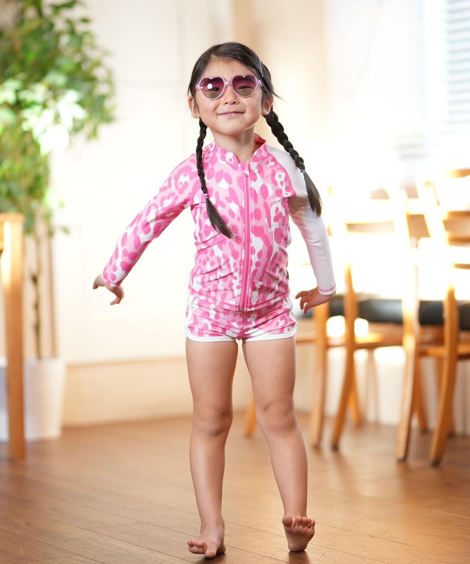 NIKE ナイキ 水着 ラッシュガード 長袖 ジップアップ キッズ 子供 UV 