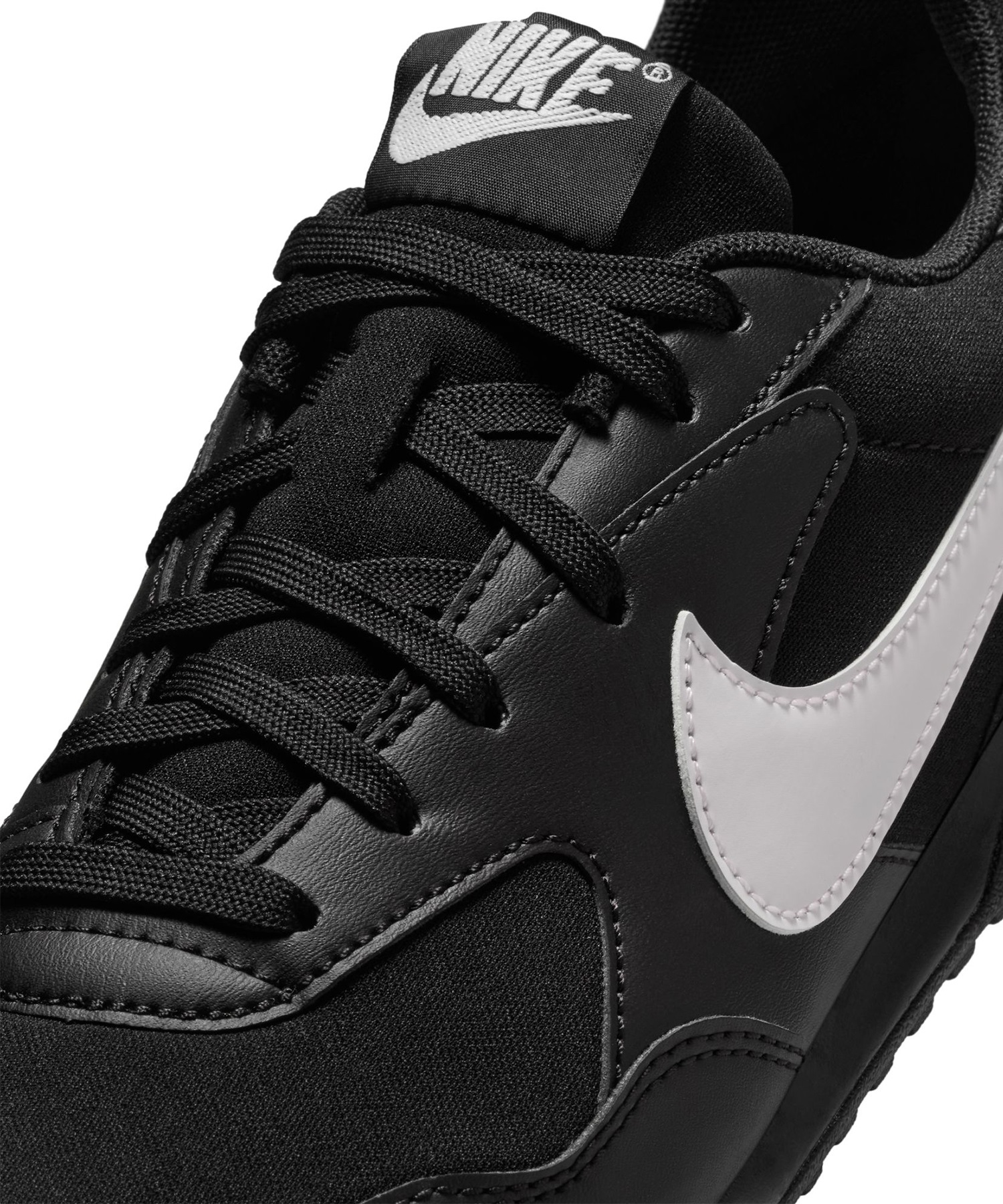 NIKE ナイキ スニーカー レディース ローカット WS テラモンタ HQ1940