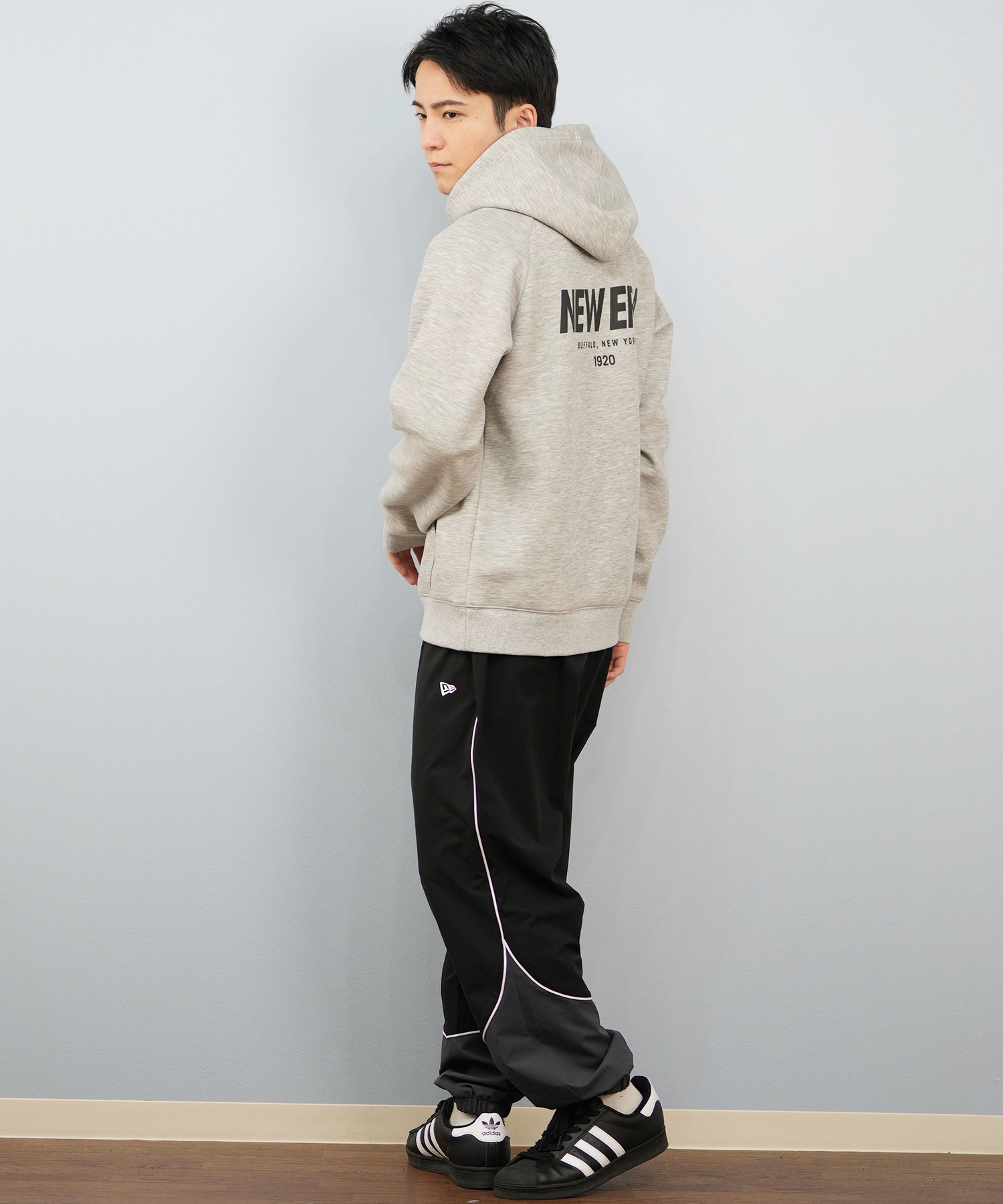 NEW ERA ニューエラ プルオーバー パーカー メンズ バックプリント