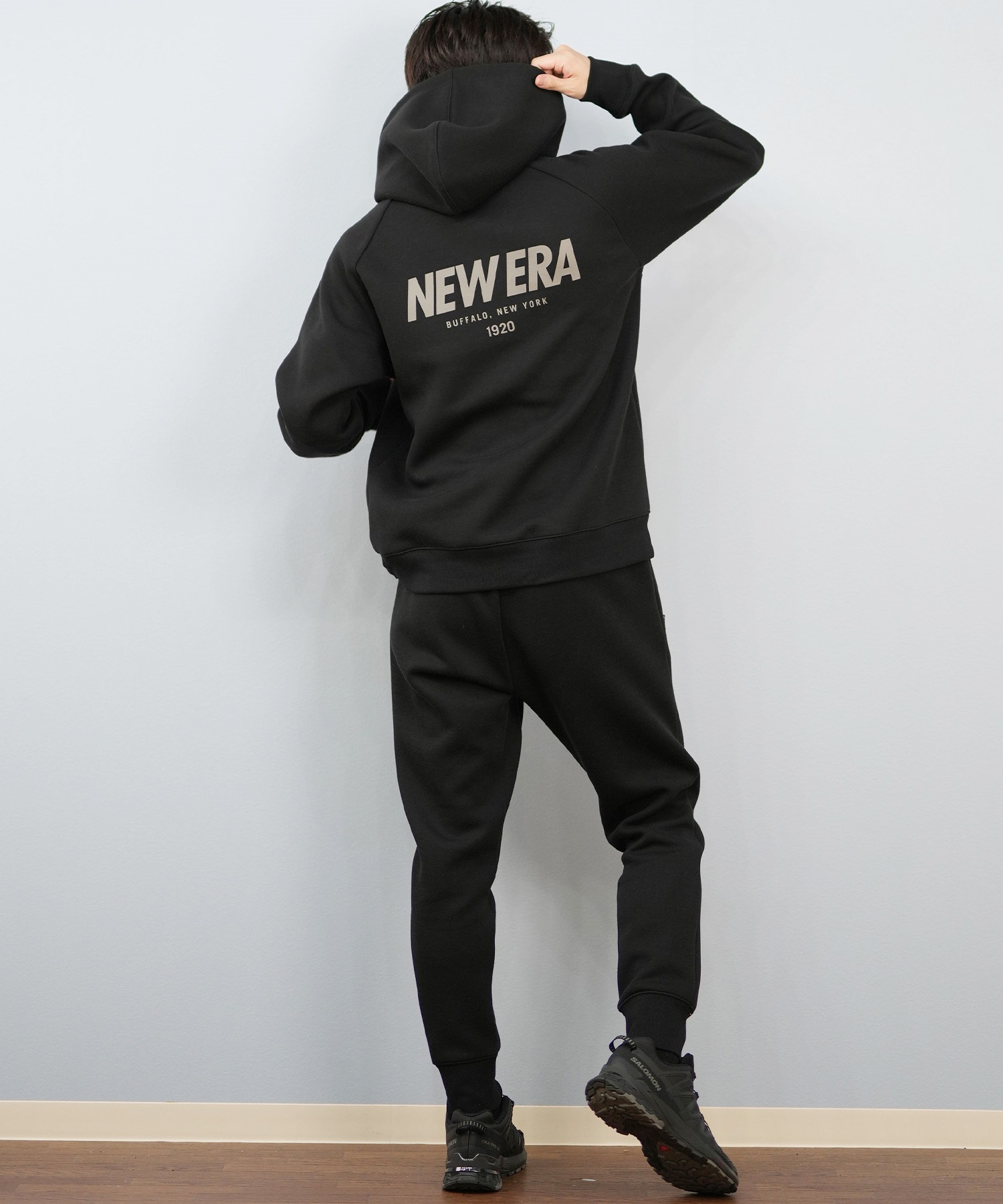 NEW ERA ニューエラ プルオーバー パーカー メンズ バックプリント