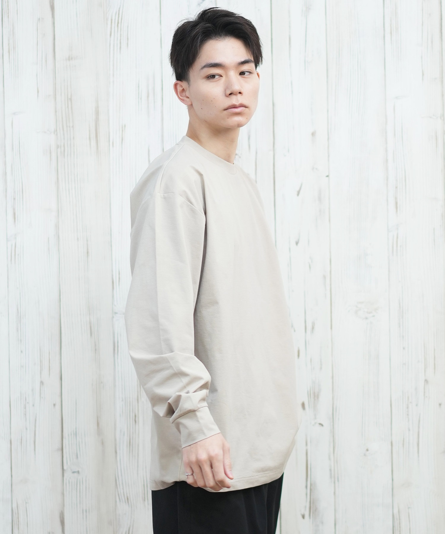 NEW ERA ニューエラ ラッシュガード 長袖 メンズ Tシャツ ロンT バック