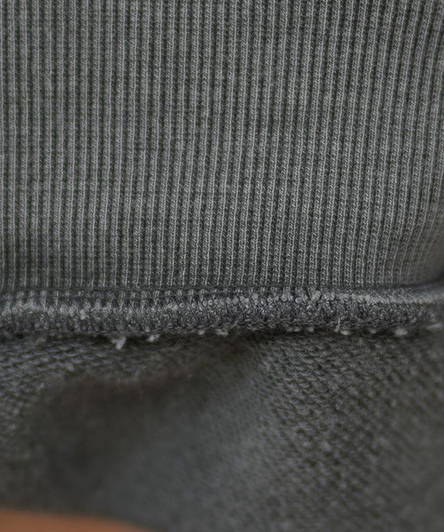 NEW ERA ニューエラ ジップアップ パーカー レディース 裏毛 スウェット フルジップフーディー ガーメントダイ チャコールグレー 14674664(CHA-S)