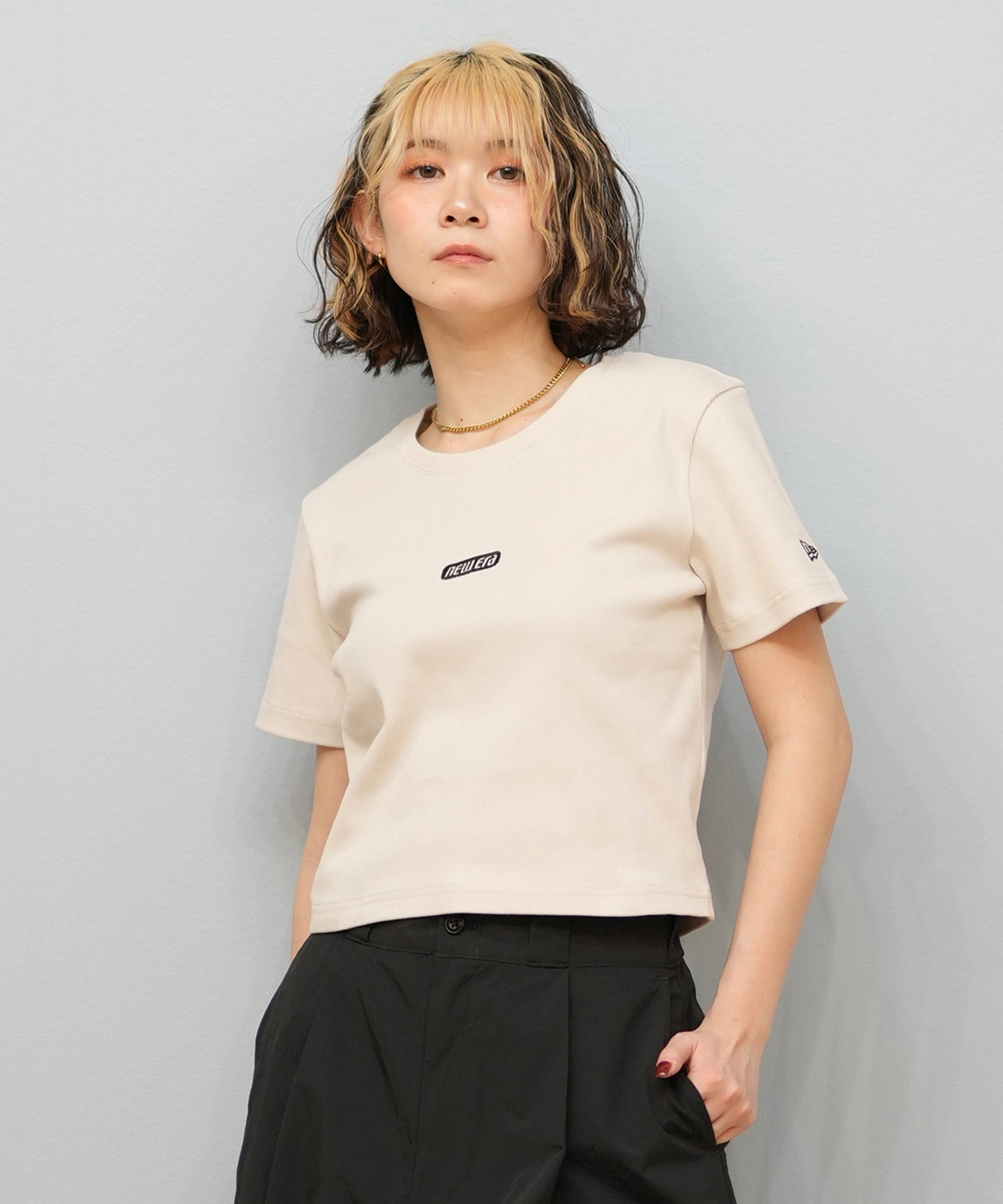 NEW ERA ニューエラ 半袖 Tシャツ レディース クロップド丈 ワン