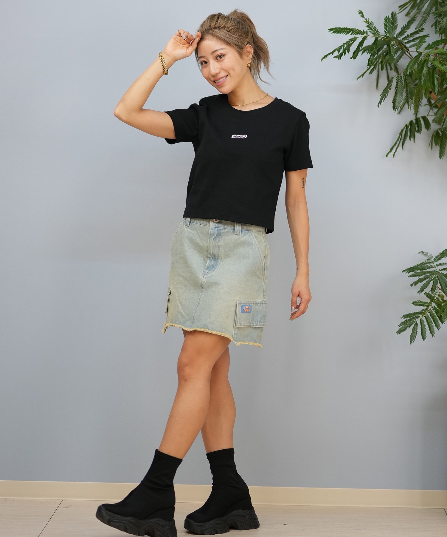 国内発送★New Era★クロップド リブ 半袖Tシャツ NEW ERA ニューエラ 半袖 Tシャツ レディース クロップド丈 ワン