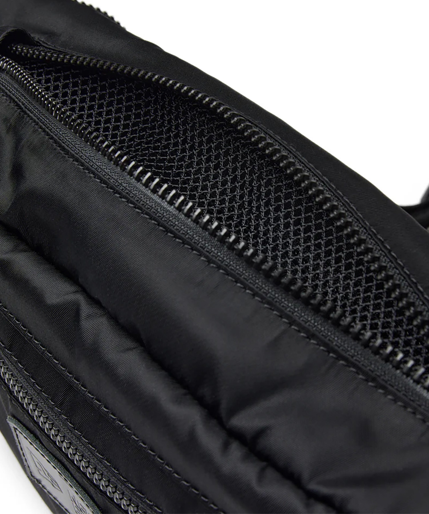 NEW ERA ニューエラ ボディーバック 3L EXPLORER WAIST BAG BLK