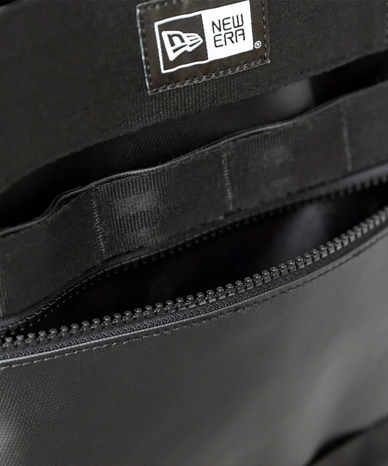 NEW ERA ニューエラ バックパック リュックサック リュック 33L SKATEBOARD URBAN PACK スケートボード アーバンパック TPU ブラック 14521312(BLK-FREE)