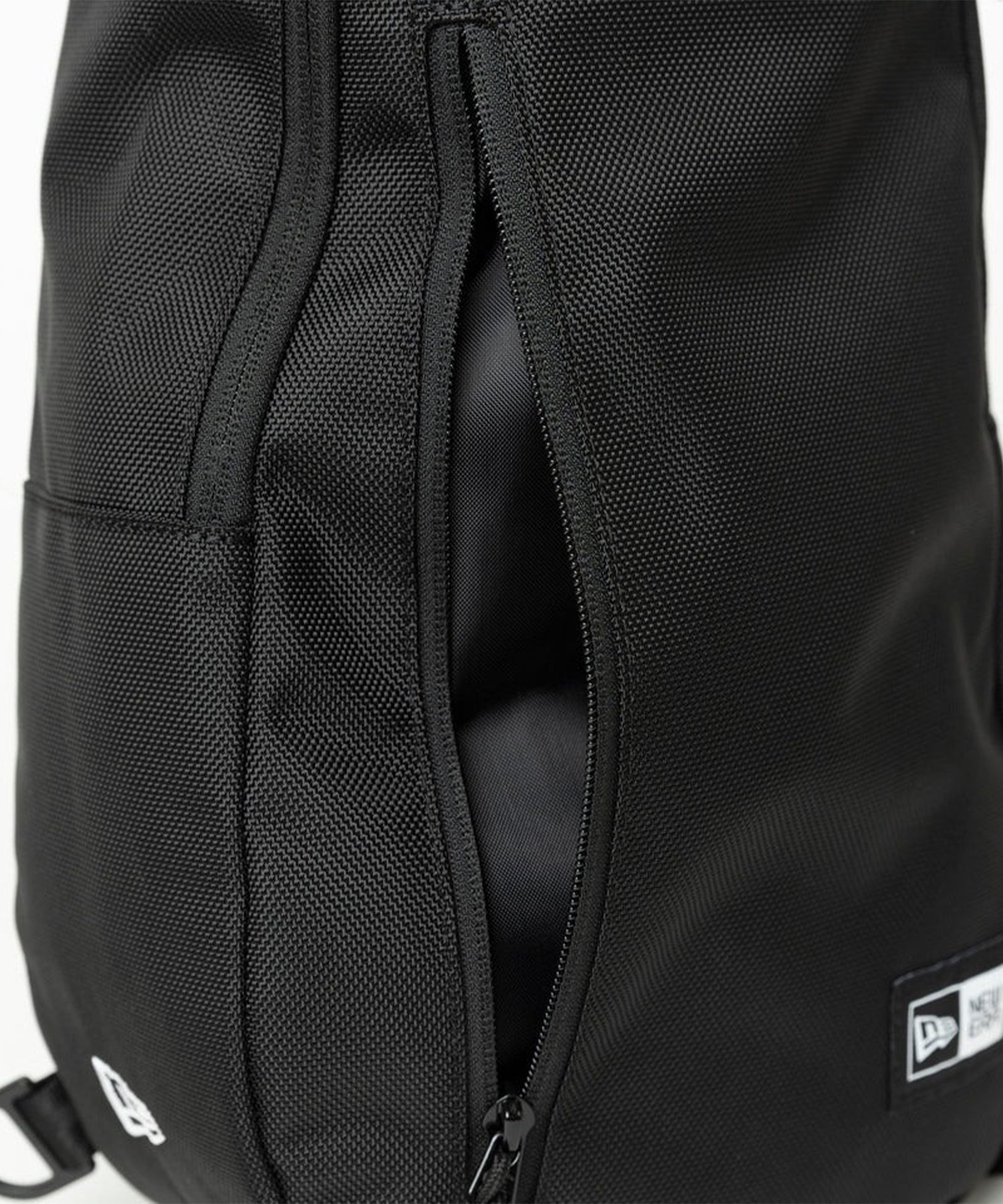 NEW ERA ニューエラ ボディバッグ シンプル 8L BODY BAG BLK 14521373