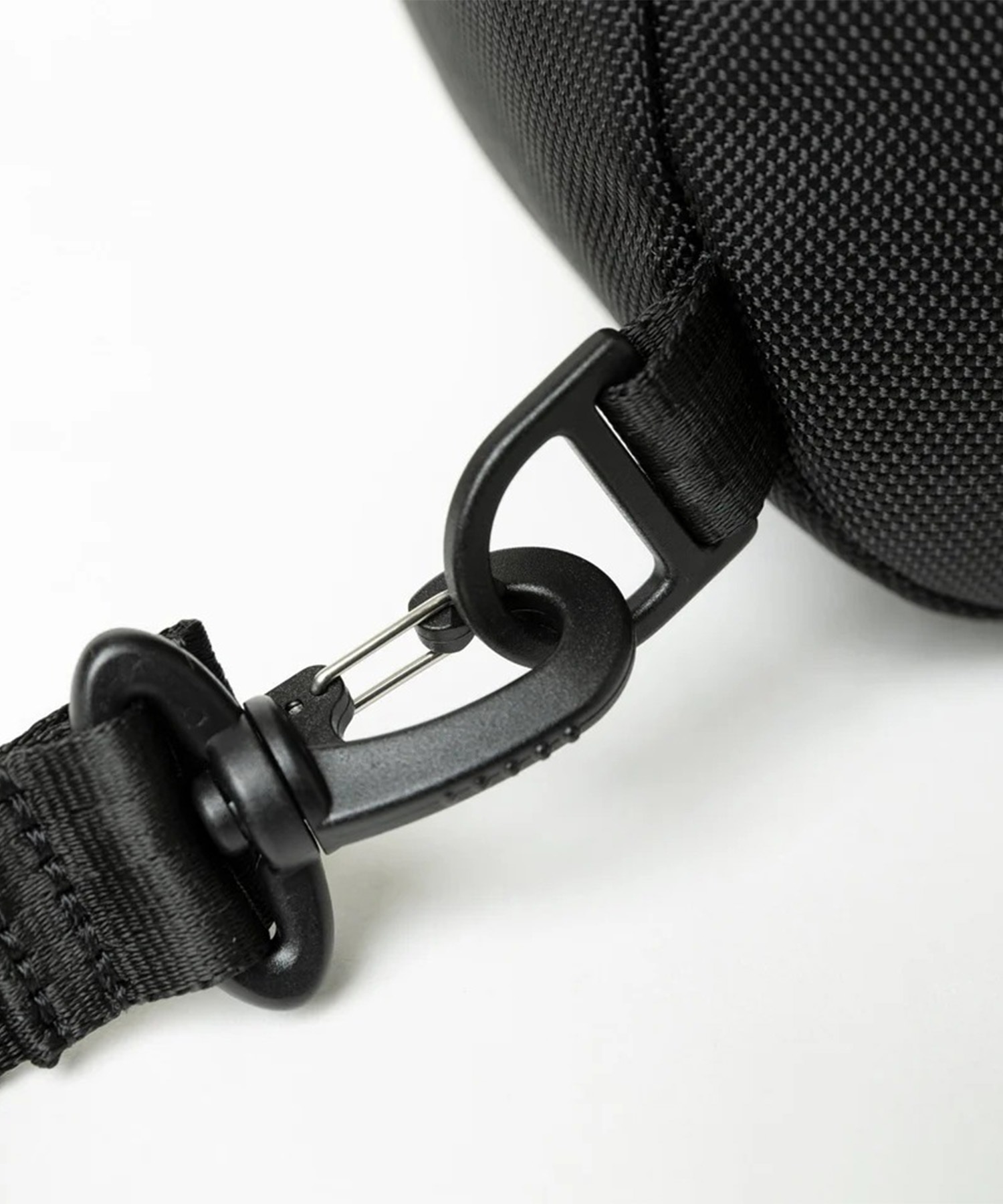 NEW ERA ニューエラ ボディバッグ シンプル 8L BODY BAG BLK 14521373