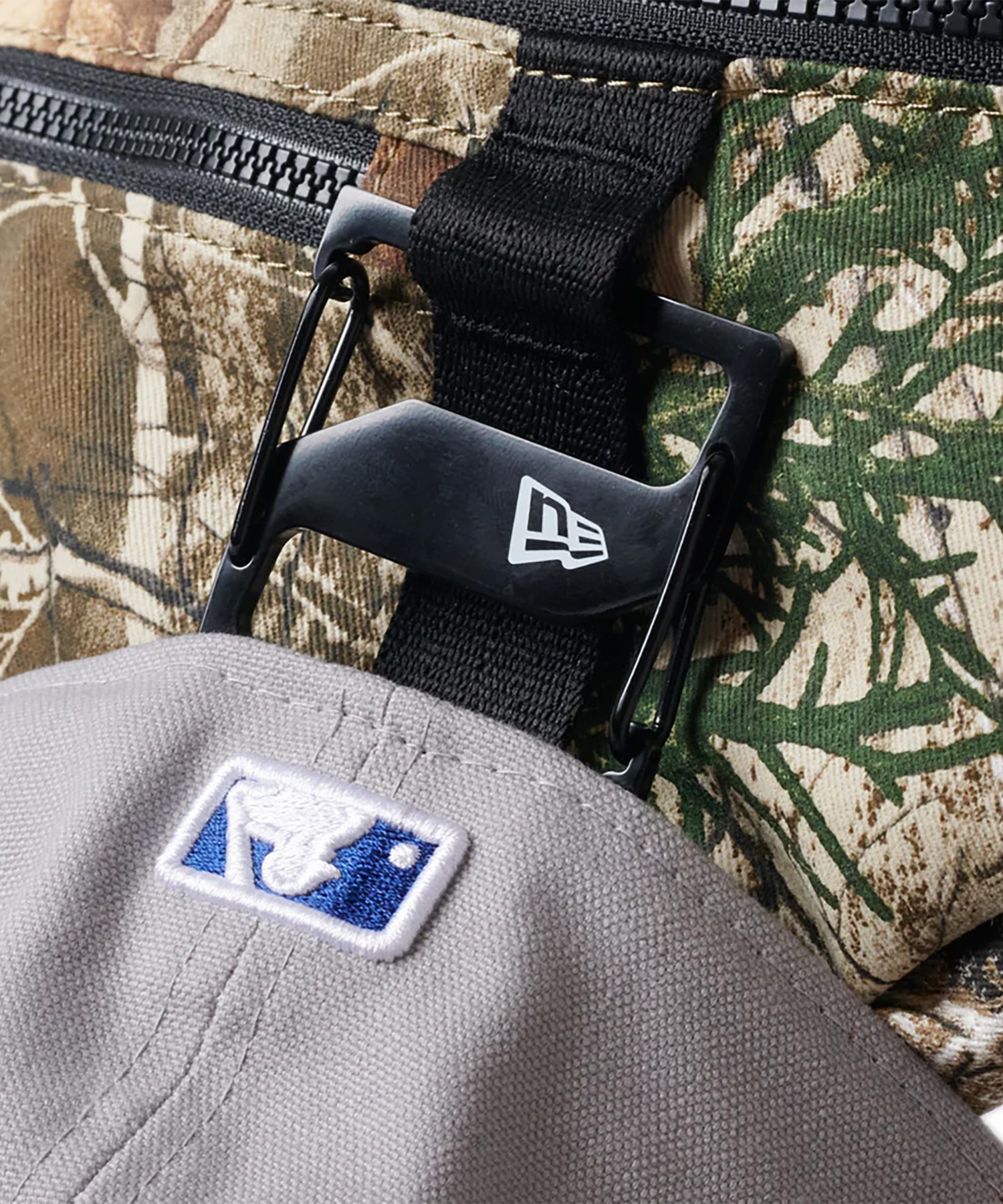 【1スタ】【人気希少品】DRT DIVISION ウエストバッグ リアルツリーカモ 8L ディビジョン BAG NEW ERA ニューエラ ボディーバック 2L WAIST BAG REAL TREE ウエスト