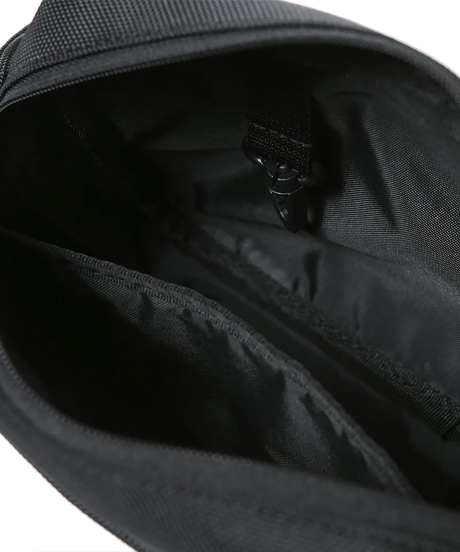 NEW ERA ニューエラ ショルダーバッグ 2L SHOULDER POUCH ショルダー