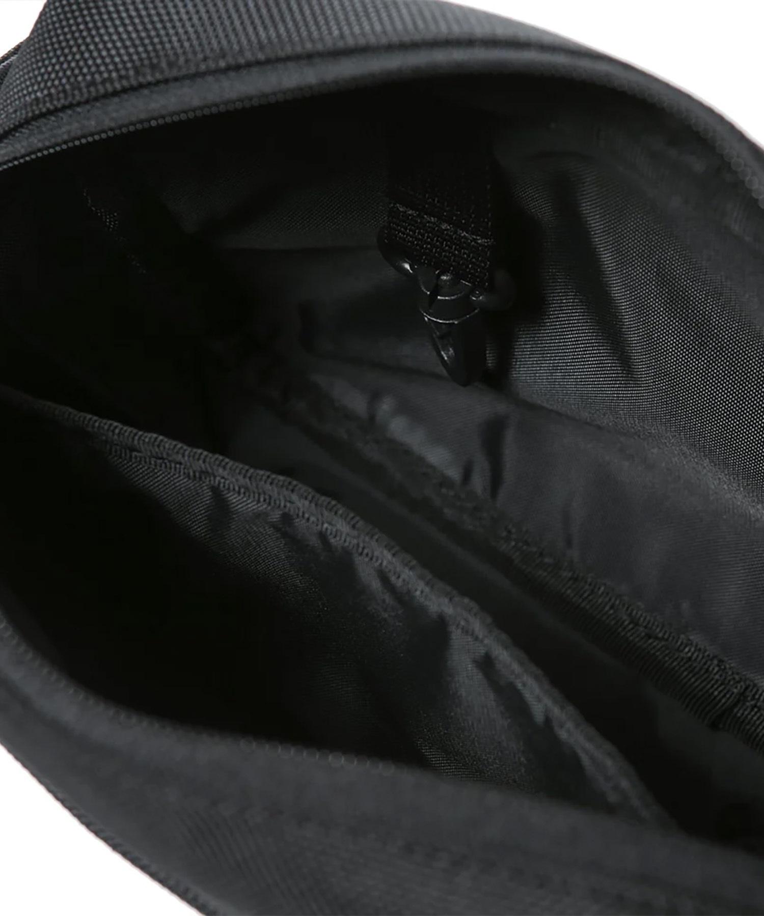 NEW ERA ニューエラ ショルダーバッグ 2L SHOULDER POUCH ショルダー