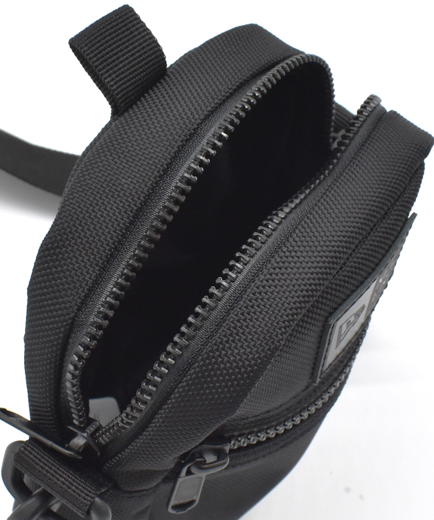 NEW ERA ニューエラ ショルダーバッグ SHOULDER POUCH MS BLK 14699377