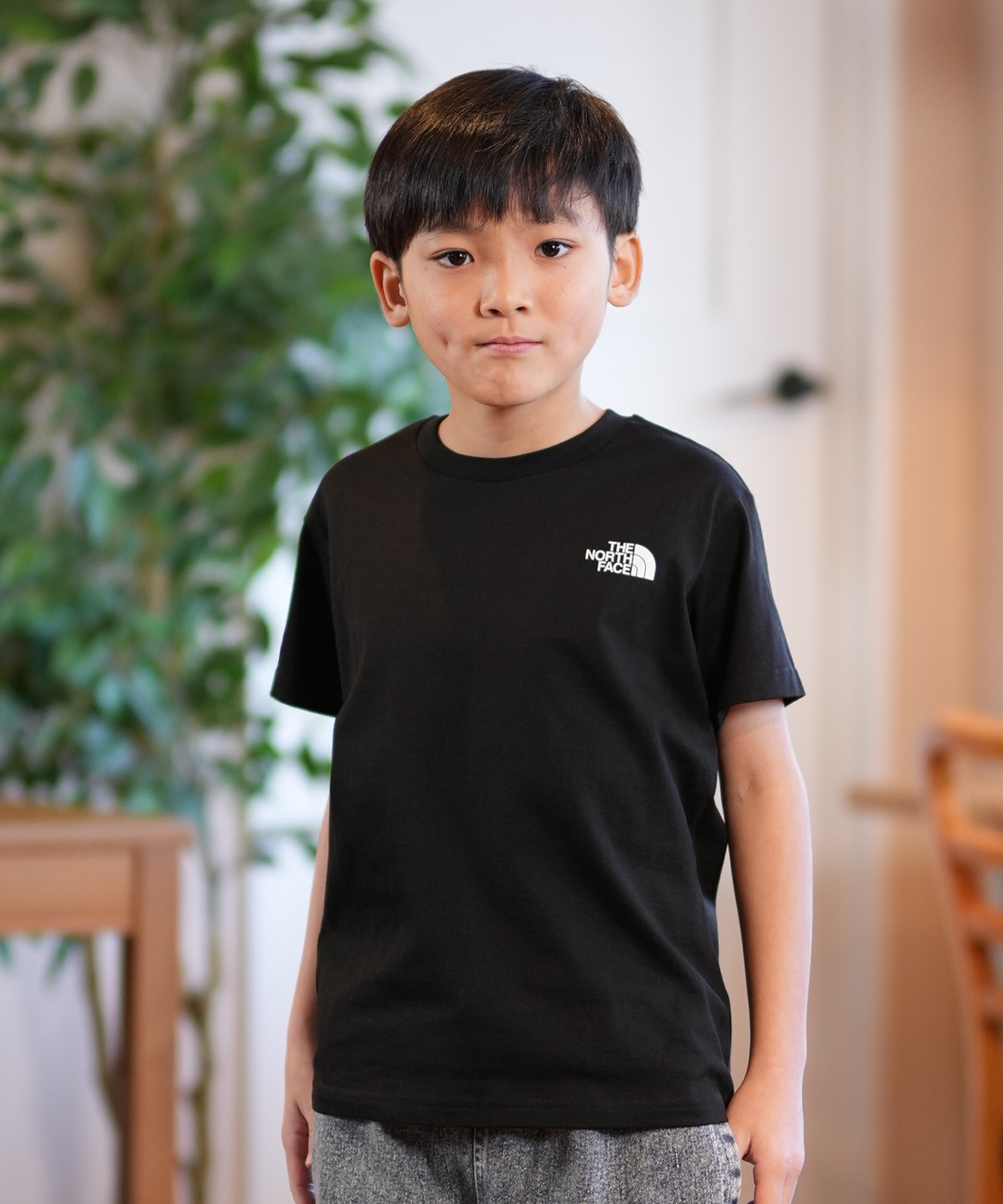 THE NORTH FACE ザ・ノース・フェイス Tシャツ キッズ 半袖 ショートスリーブバックスクエアロゴティー NTJ32538(W-130cm)