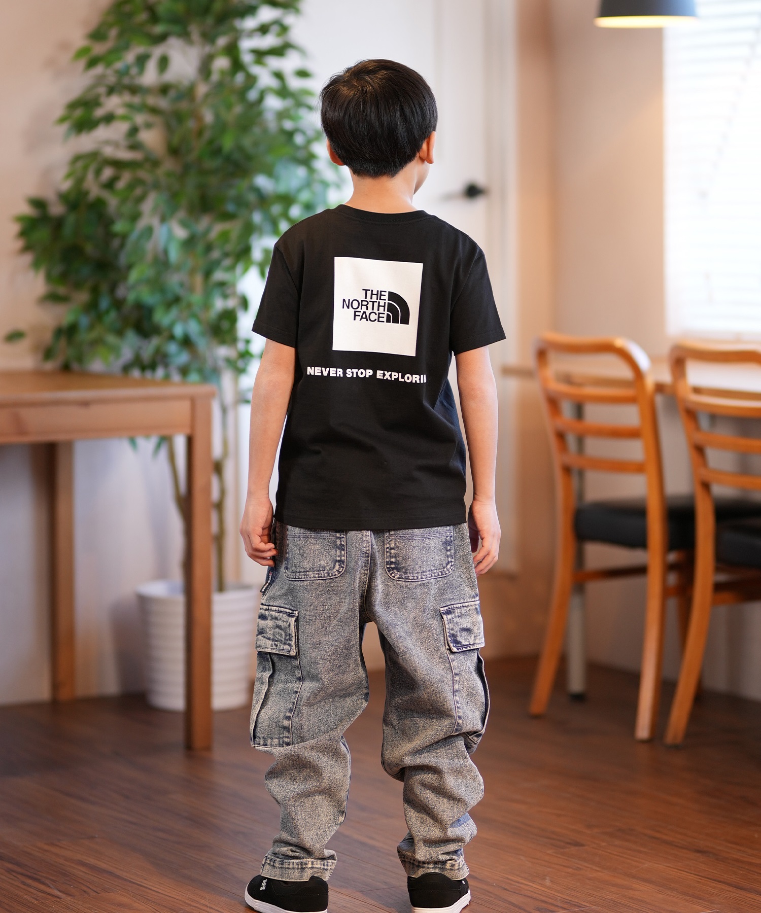 THE NORTH FACE ザ・ノース・フェイス Tシャツ キッズ 半袖 ショートスリーブバックスクエアロゴティー NTJ32538(W-130cm)
