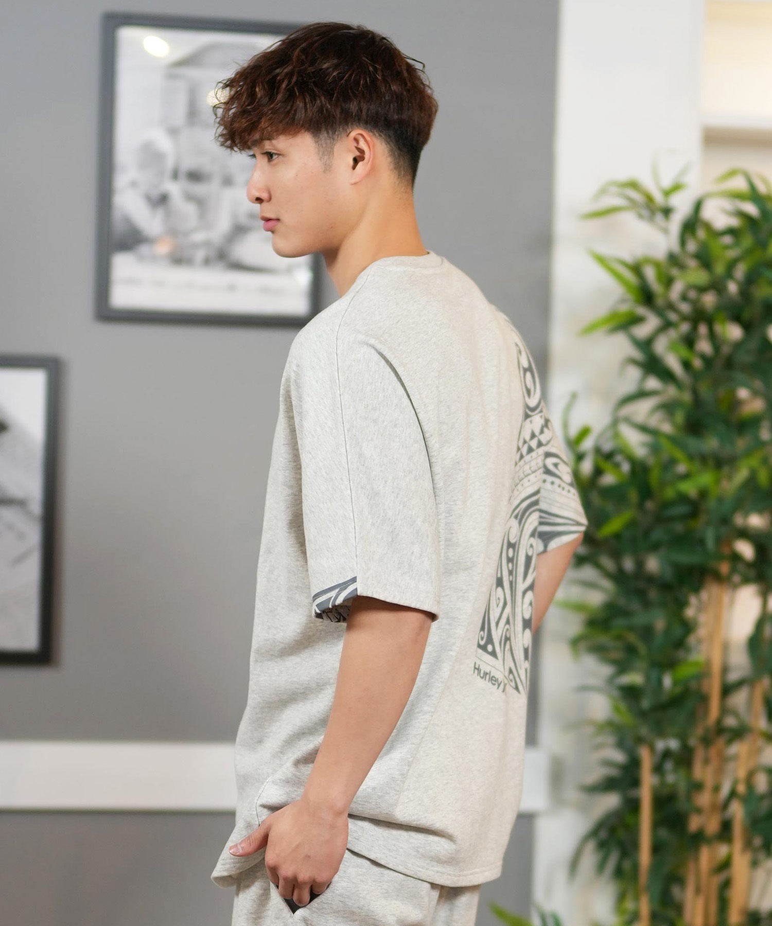 Hurley ハーレー 半袖 Tシャツ メンズ トライバル柄 オーバーサイズ 