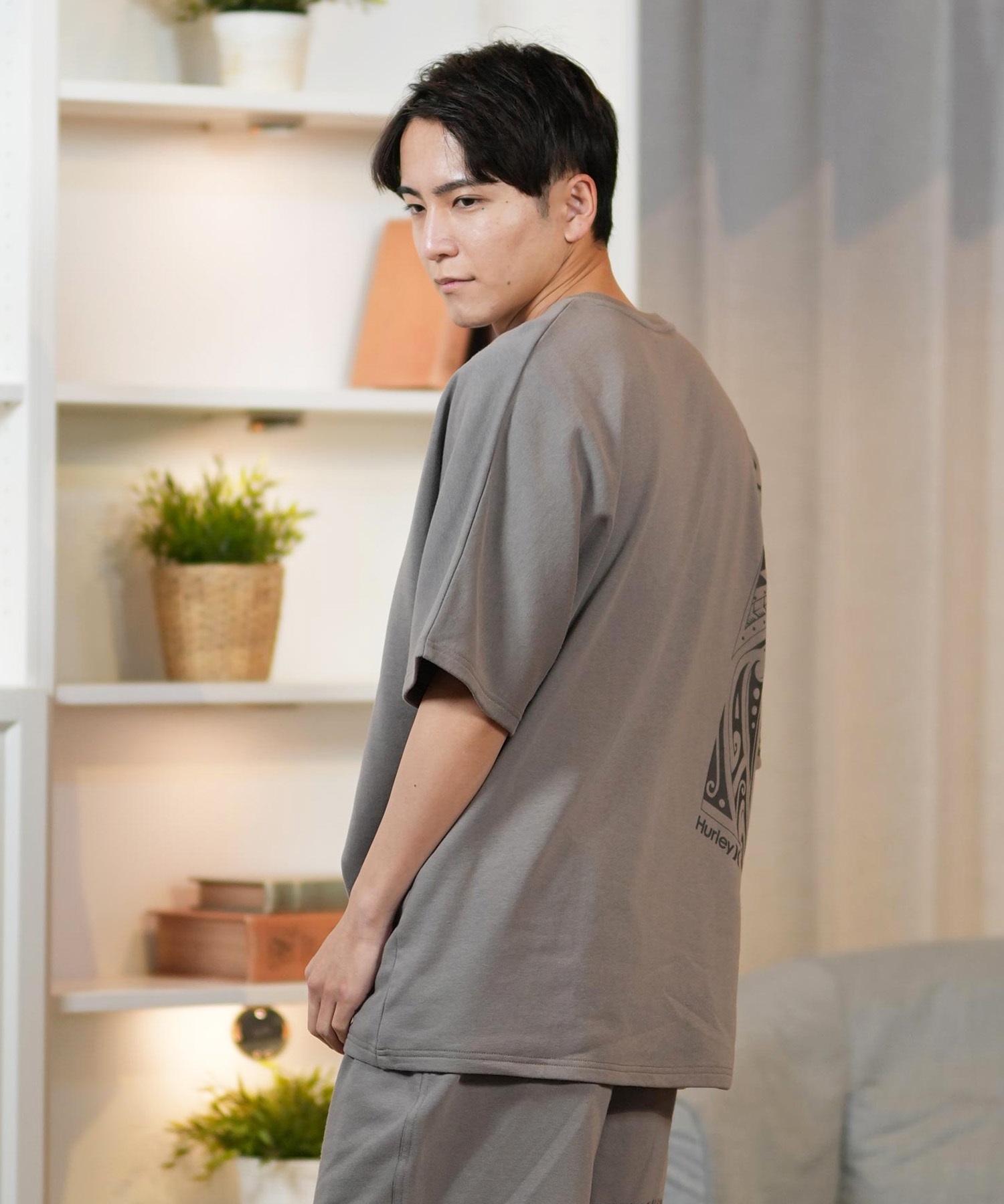 Hurley ハーレー 半袖 Tシャツ メンズ トライバル柄 オーバー