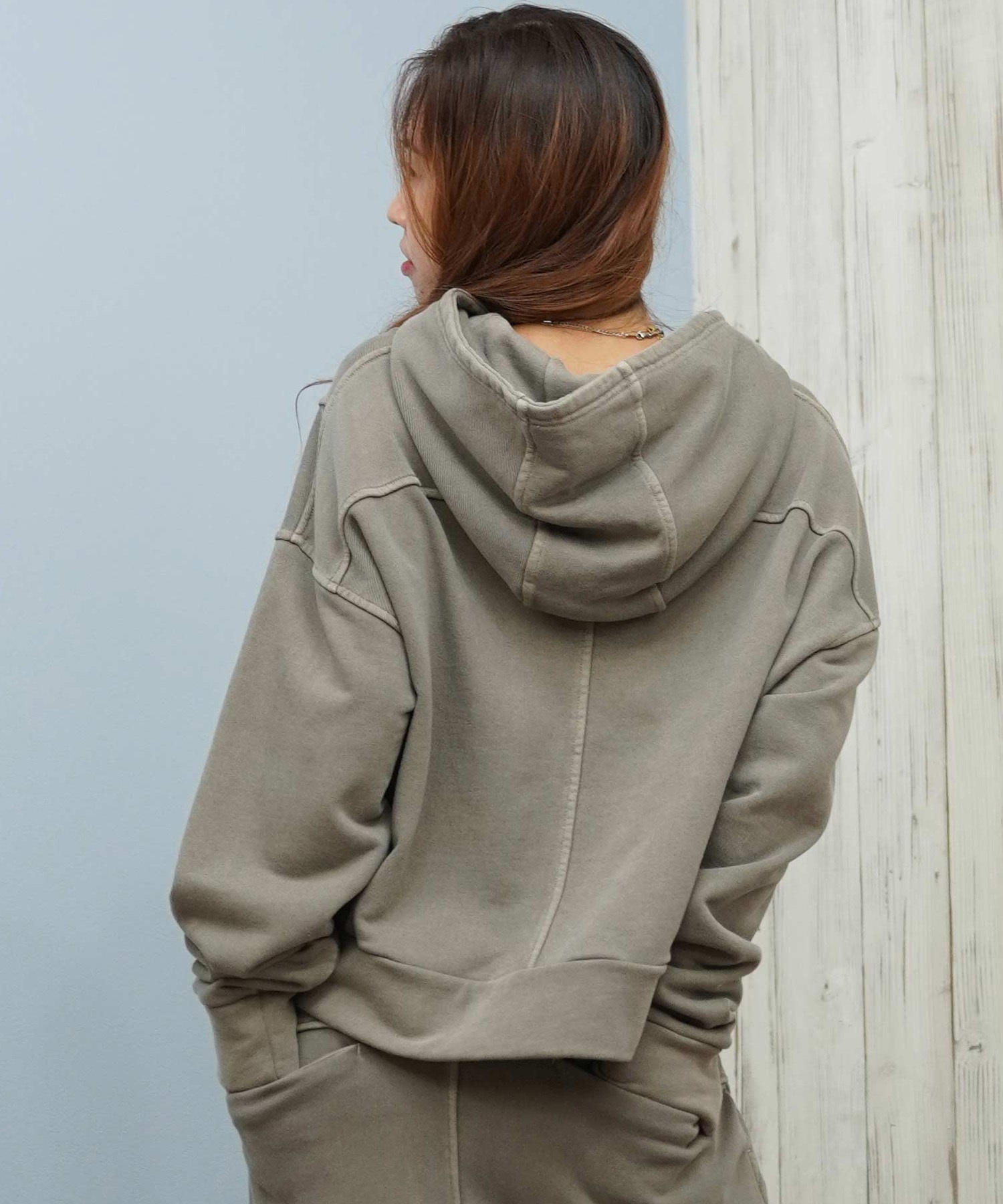 Hurley ハーレー ジップアップ パーカー レディース ワンポイント ロゴ 裏毛 SWEAT PIGMENT FZ HOODIE WCFF252030(ANVY-M)