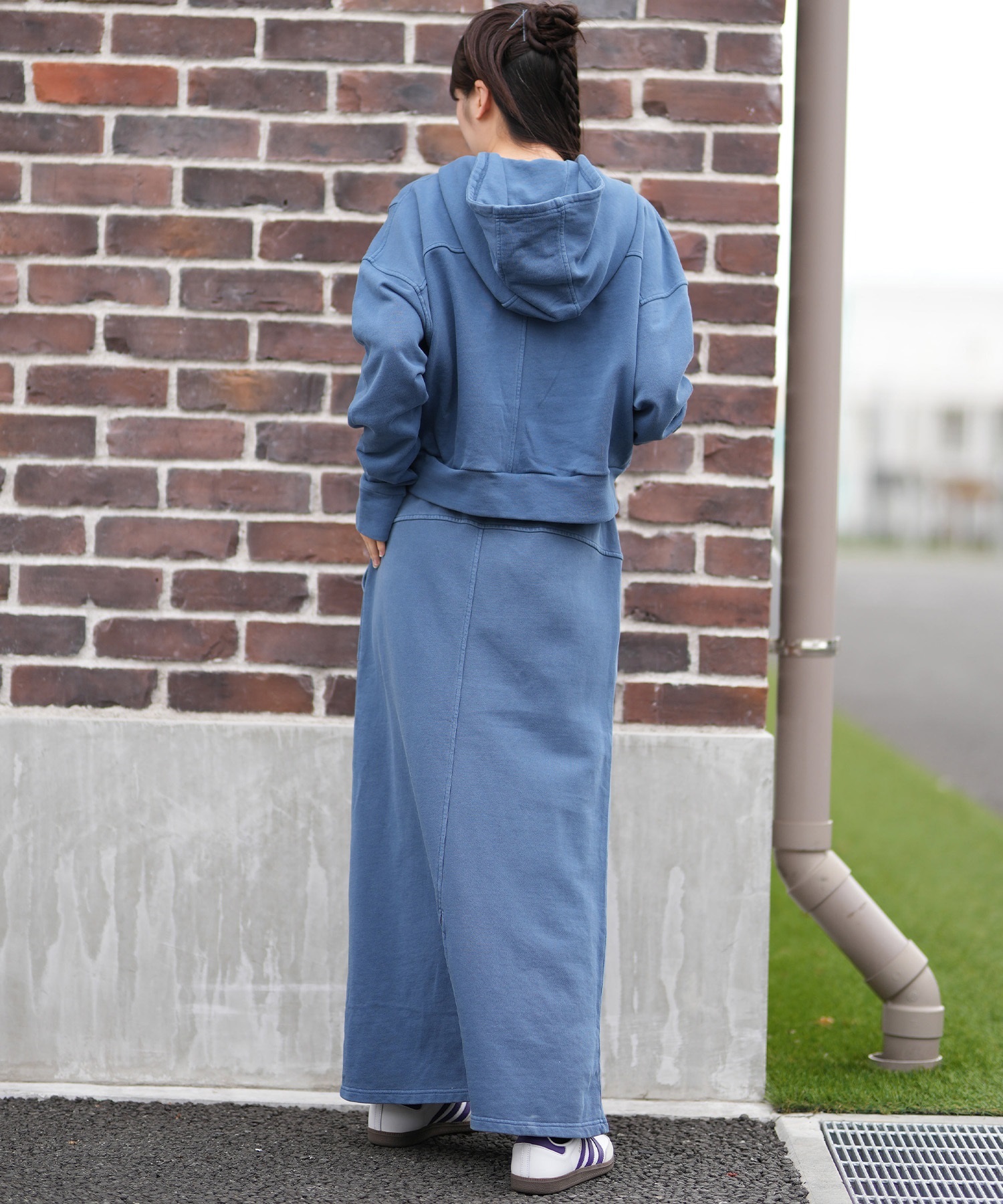 Hurley ハーレー ジップアップ パーカー レディース ワンポイント ロゴ 裏毛 SWEAT PIGMENT FZ HOODIE WCFF252030(ANVY-M)