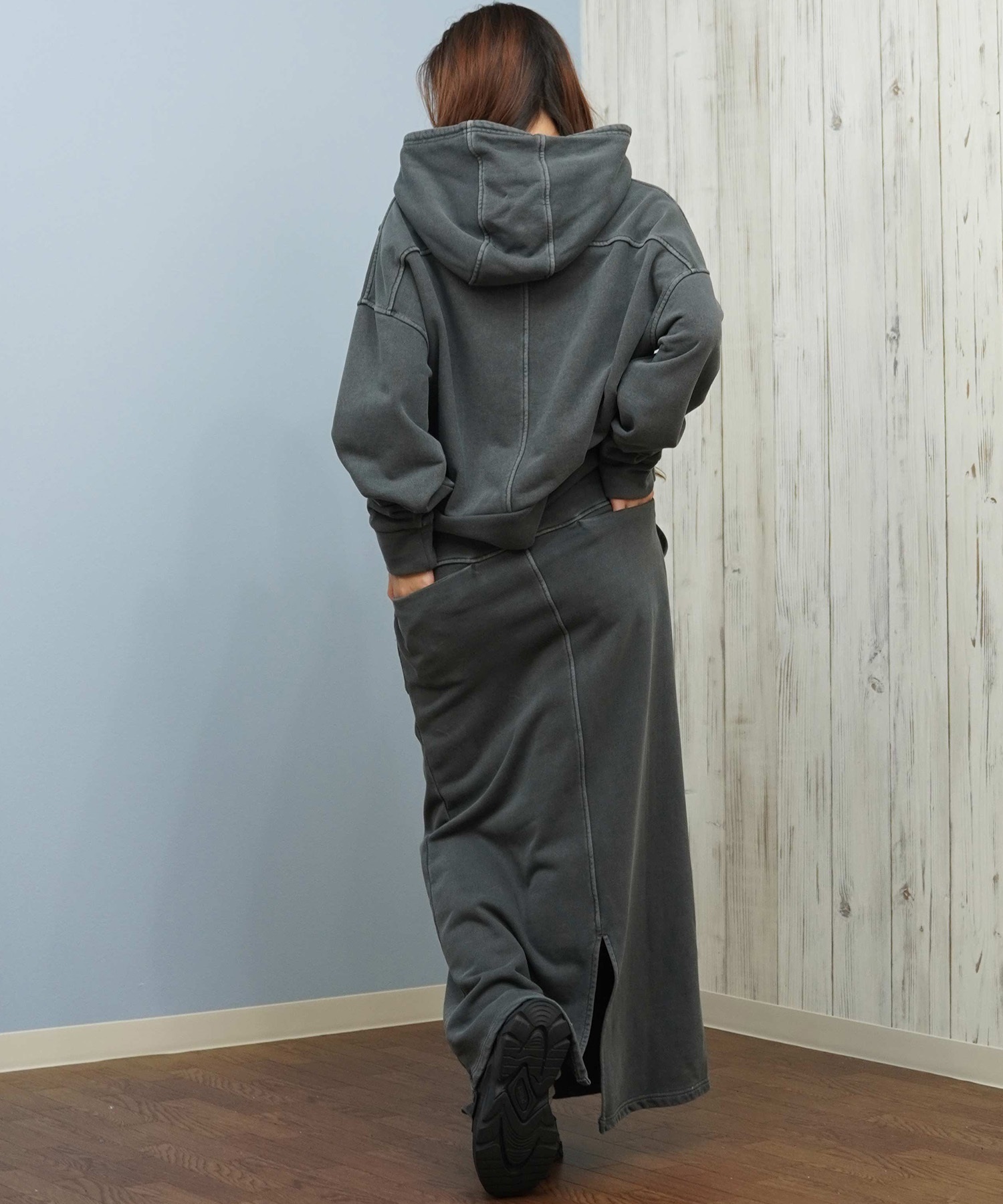 Hurley ハーレー ジップアップ パーカー レディース ワンポイント ロゴ 裏毛 SWEAT PIGMENT FZ HOODIE WCFF252030(ANVY-M)