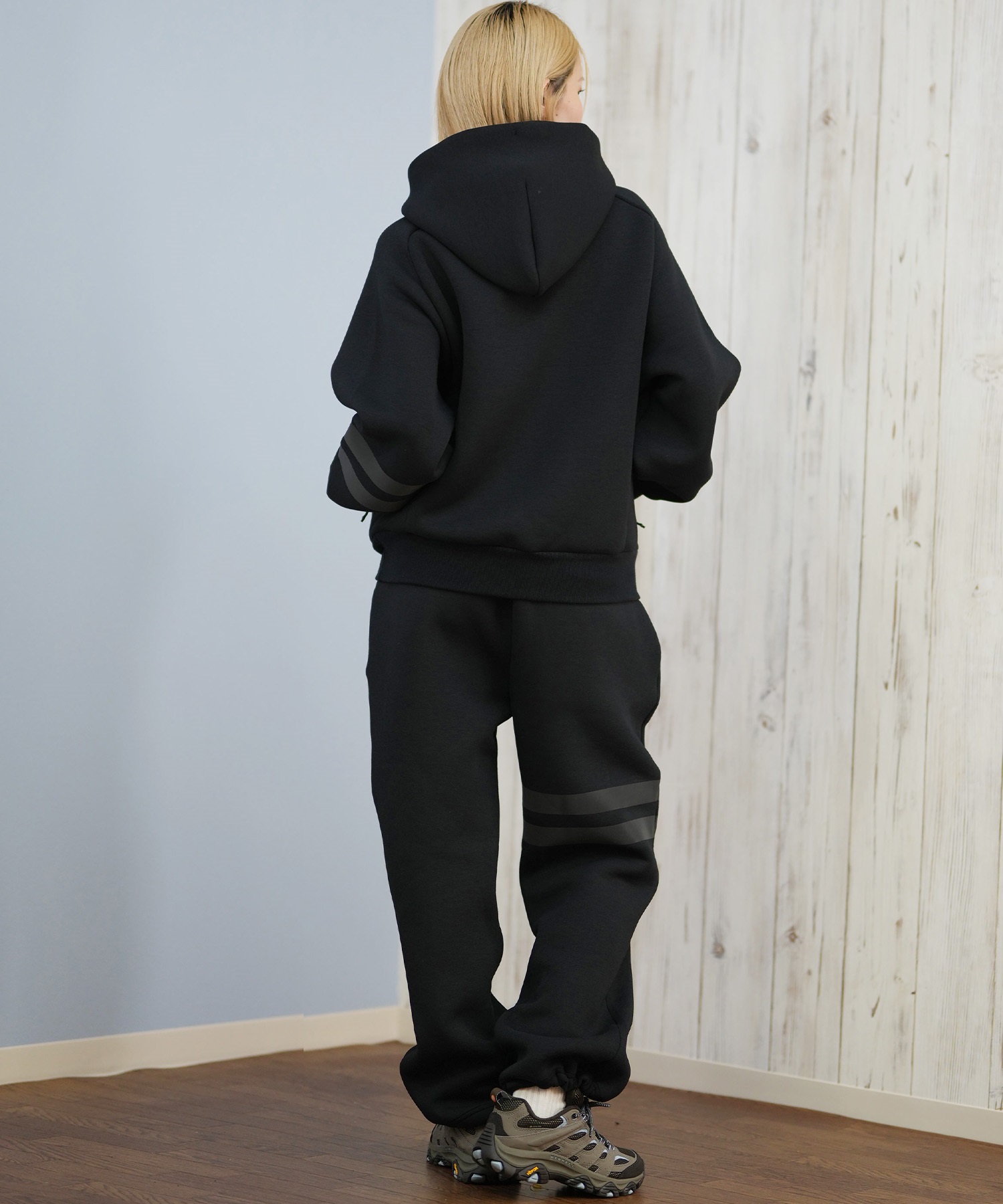 Hurley ハーレー プルオーバー パーカー レディース PHANTOMシリーズ セットアップ対応 ロゴ PHANTOM SWEAT BLOCK PARTY HOODIE WUFF252001(BLK-S)