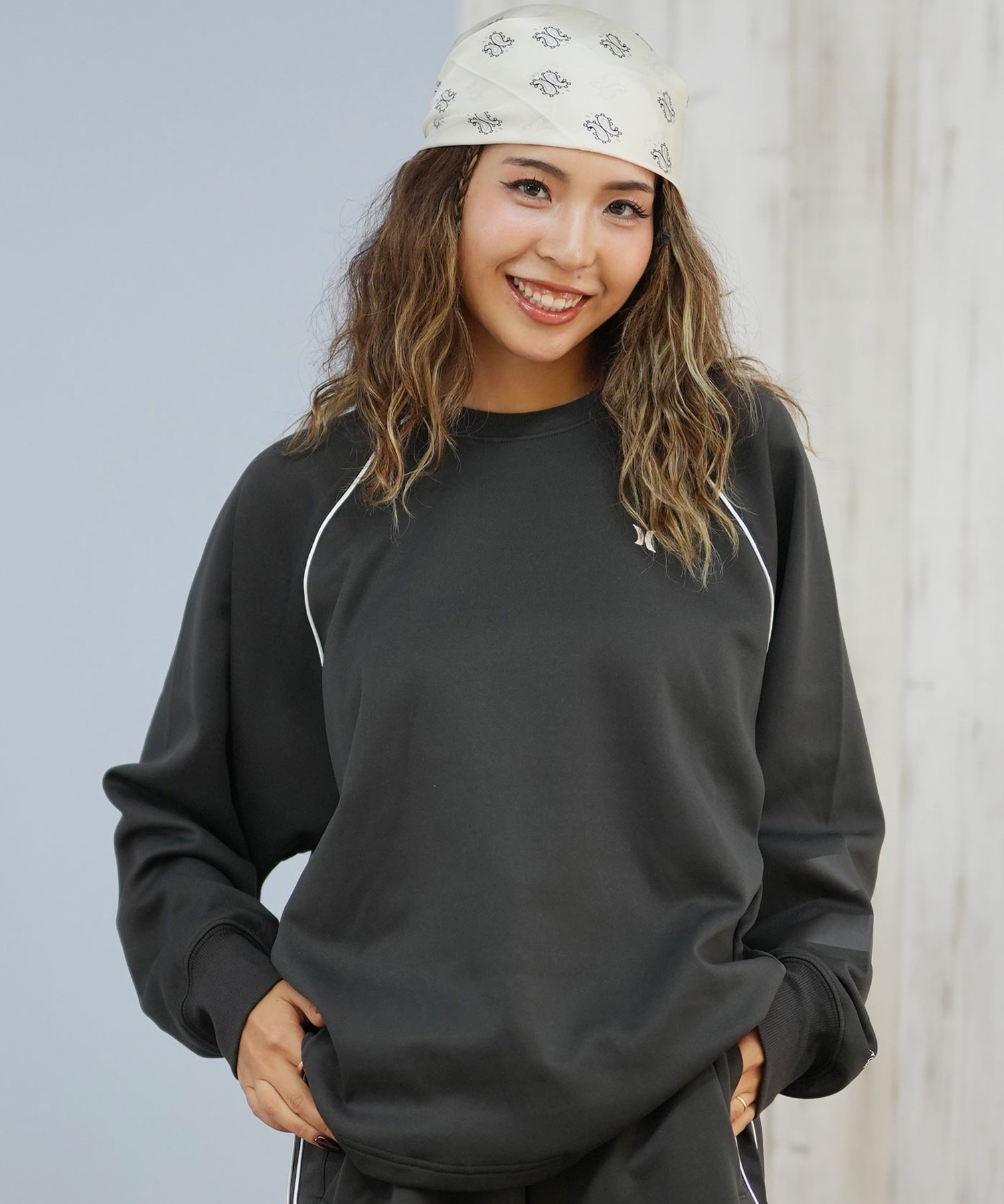 Hurley ハーレー トレーナー スウェット レディース シンプル ロゴ