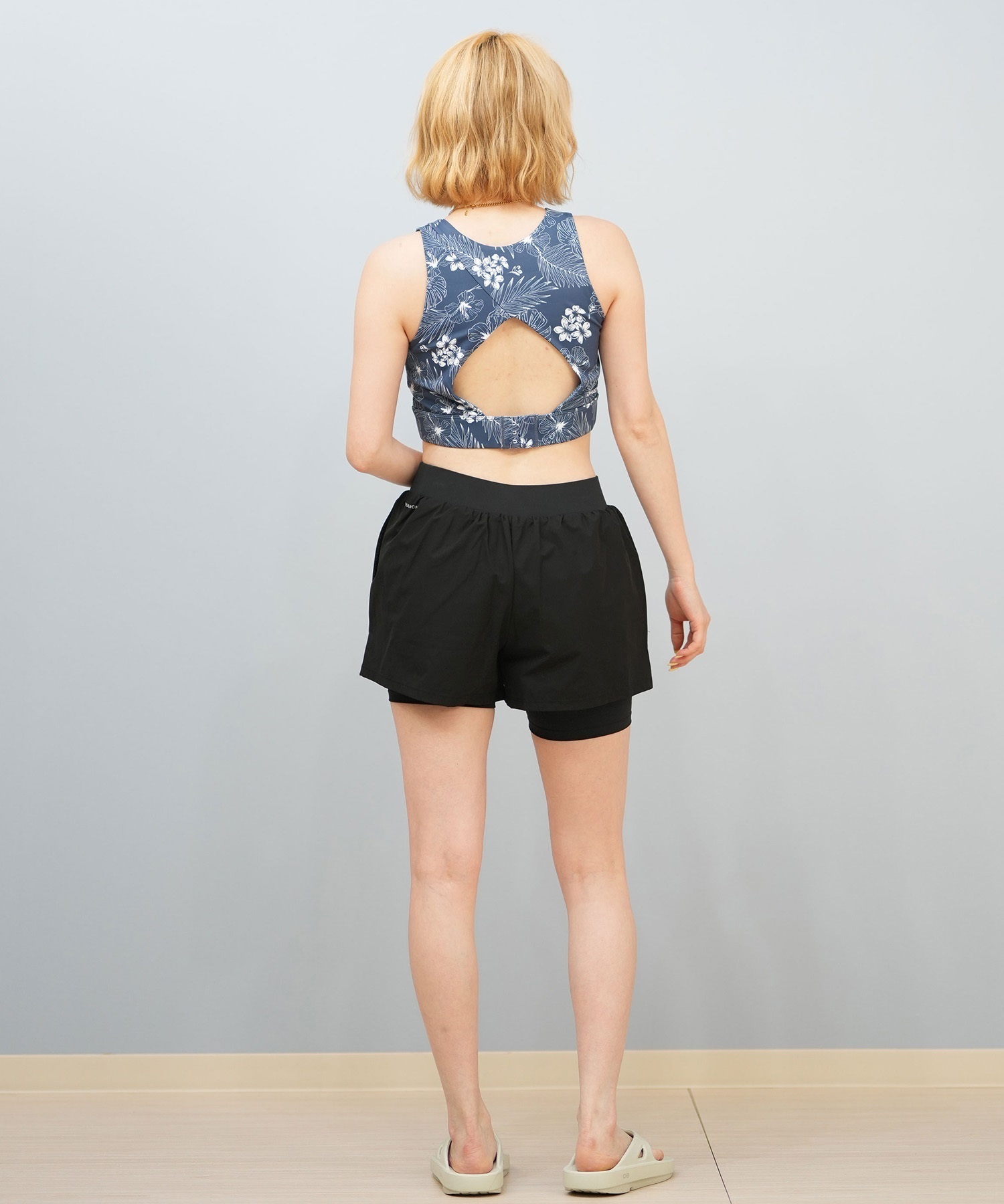 Hurley ハーレー ショートパンツ 水陸両用 ショーツ 水着 レディース PHANTOM LEGGINGS SHORTS WAWS251043(BLK-S)