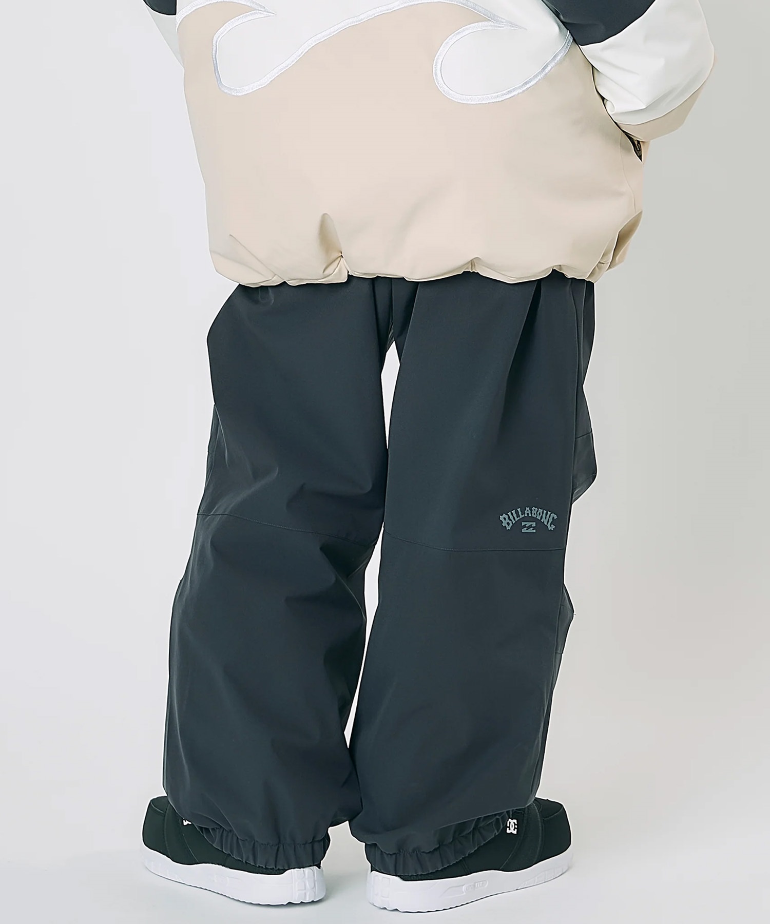 BILLABONG スノーボードウェア レディースパンツ Mサイズ BILLABONG ビラボン スノーボード ウェア パンツ レディース BF01L-701