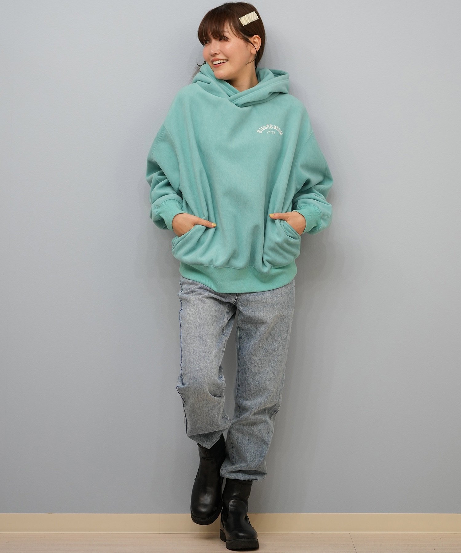 BILLABONG ビラボン プルオーバー パーカー レディース オーバーサイズ バックプリント BF014-015(BLK-M)