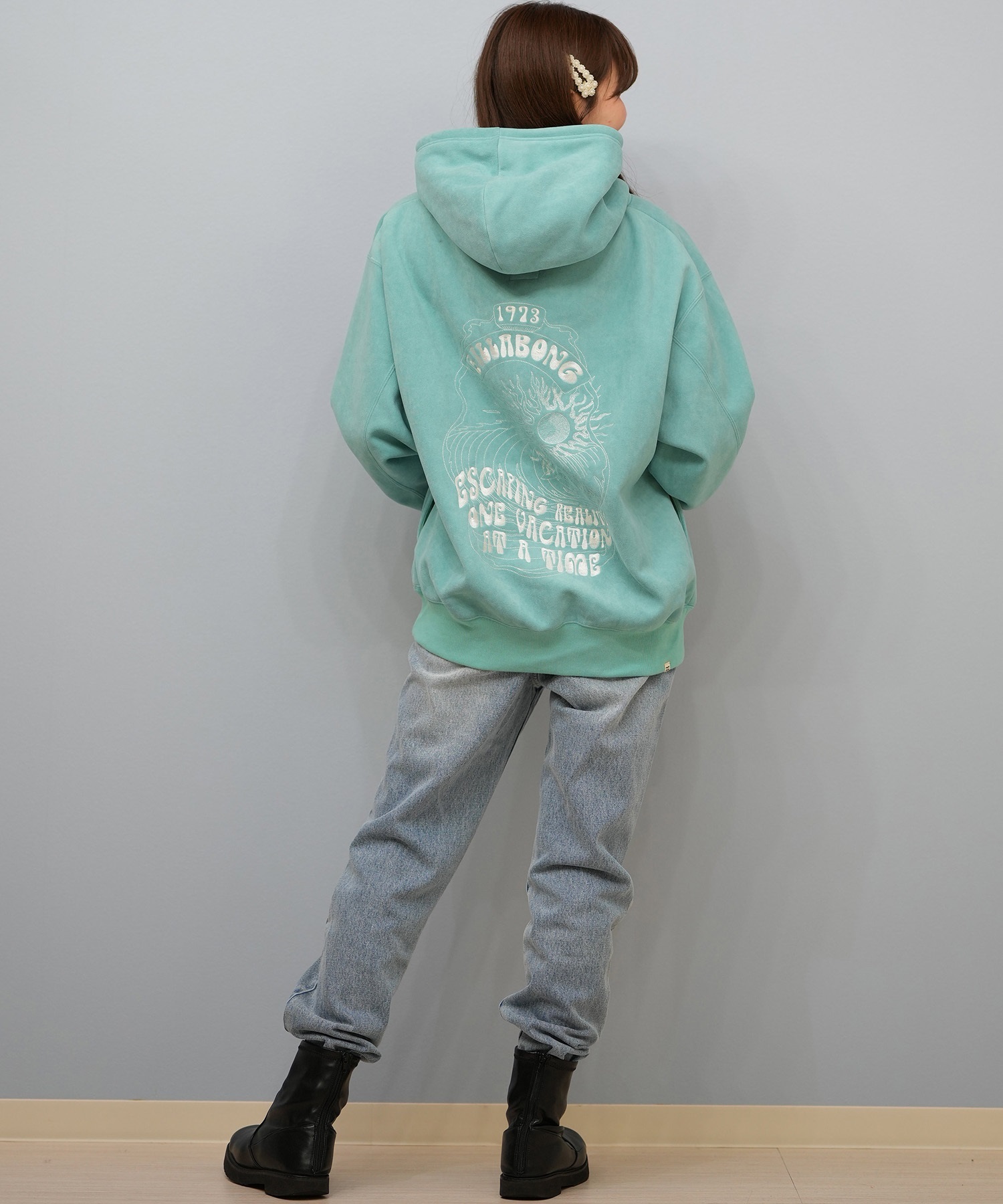 BILLABONG ビラボン プルオーバー パーカー レディース オーバーサイズ バックプリント BF014-015(BLK-M)