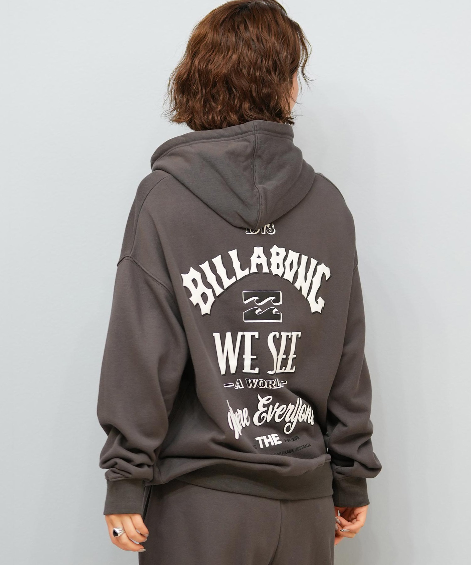✨処分価格✨新品未使用❤DSCLUBフード付き薄手ジャンパーL OUTLET】BILLABONG メンズ SURF FLEX ZIP ジップラッシュガード 【2025
