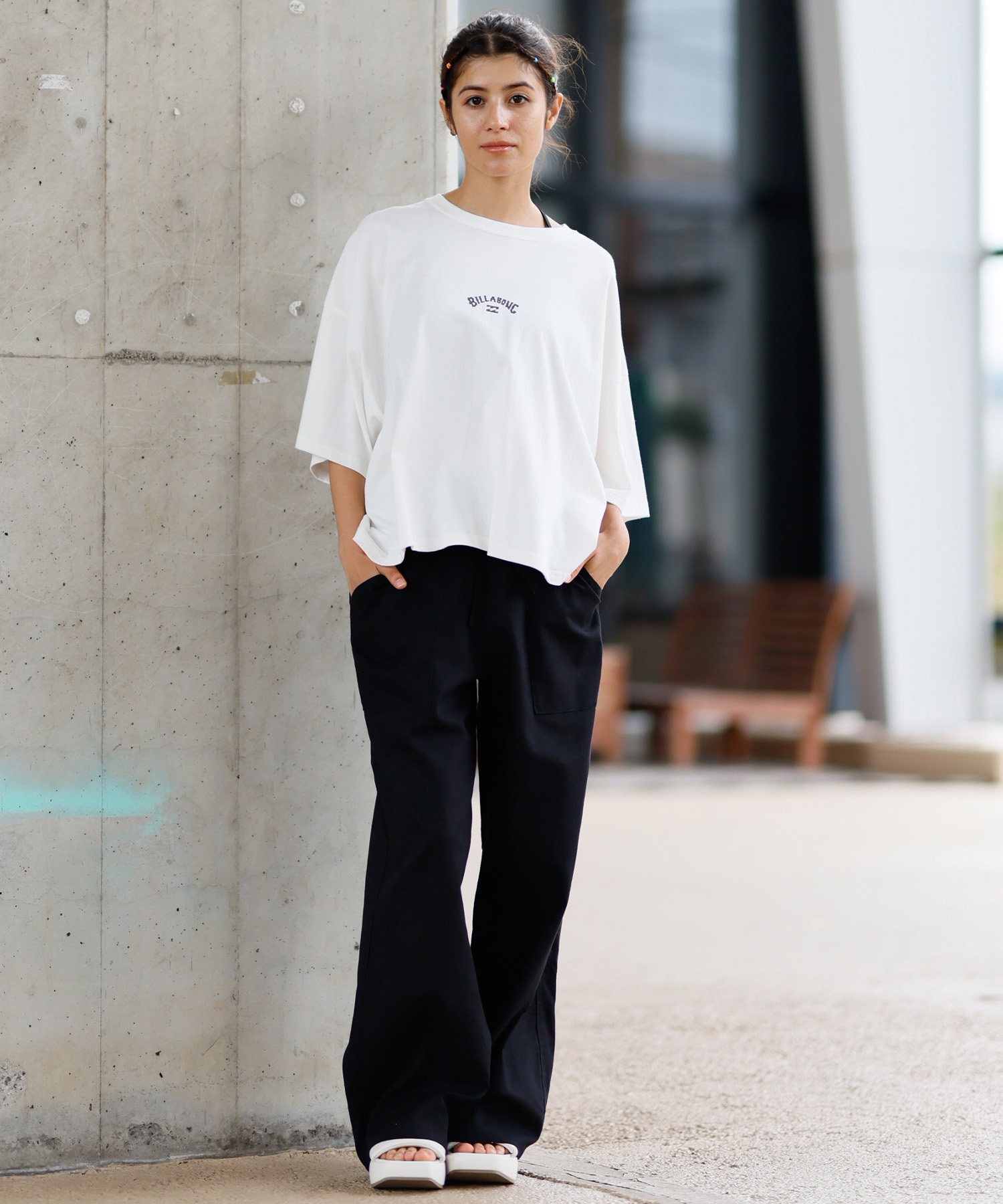 BILLABONG ビラボン 半袖 Tシャツ レディース バックプリント クロップド丈 ARCH LOGO PIGMENT WIDE LOOSE CROPPED TEE BF013-206(SCS-M)