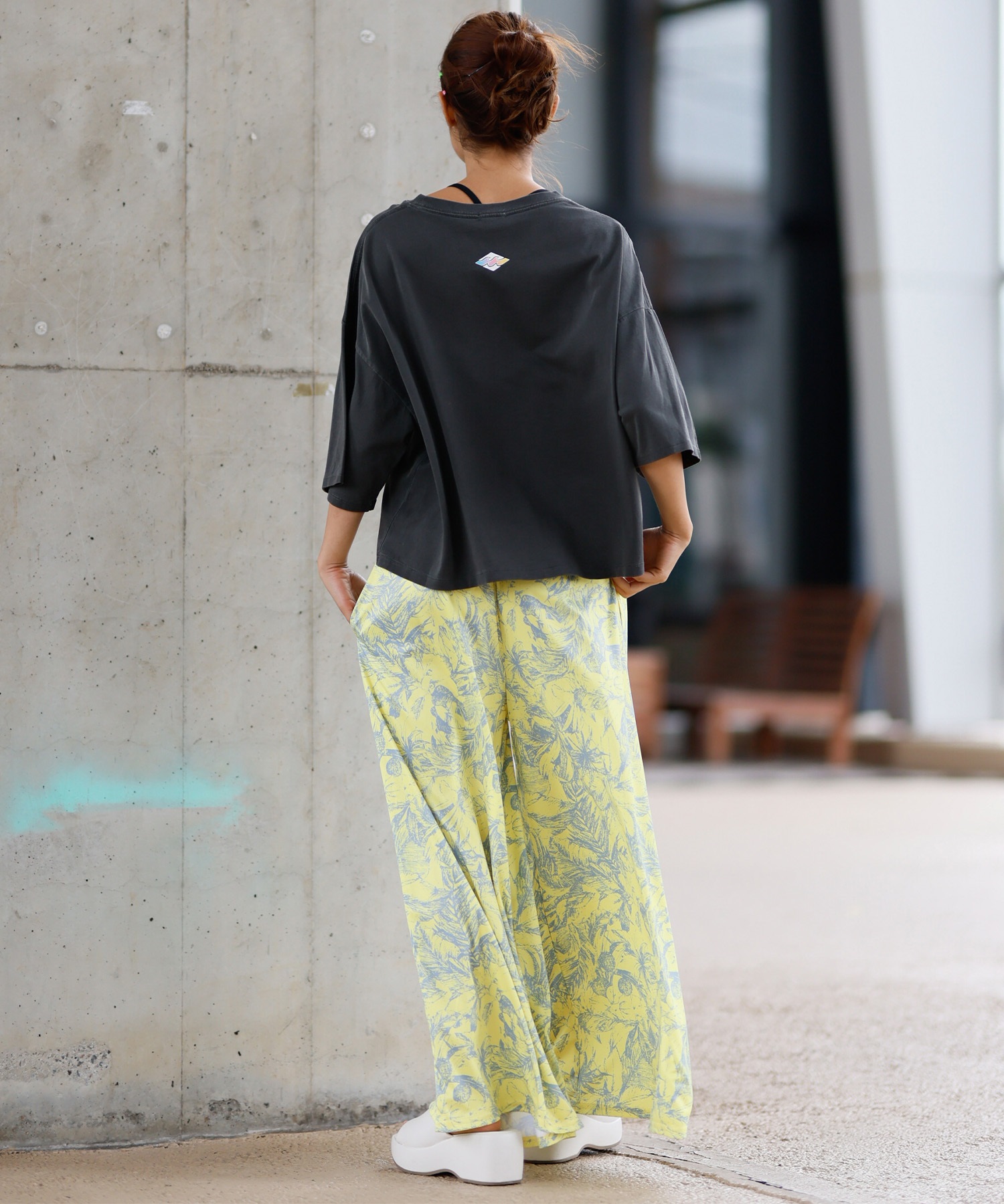 BILLABONG ビラボン 半袖 Tシャツ レディース フロントプリント クロップド丈 SUNSET ARCH LOOSE CROPPED TEE BF013-208(SCS-M)