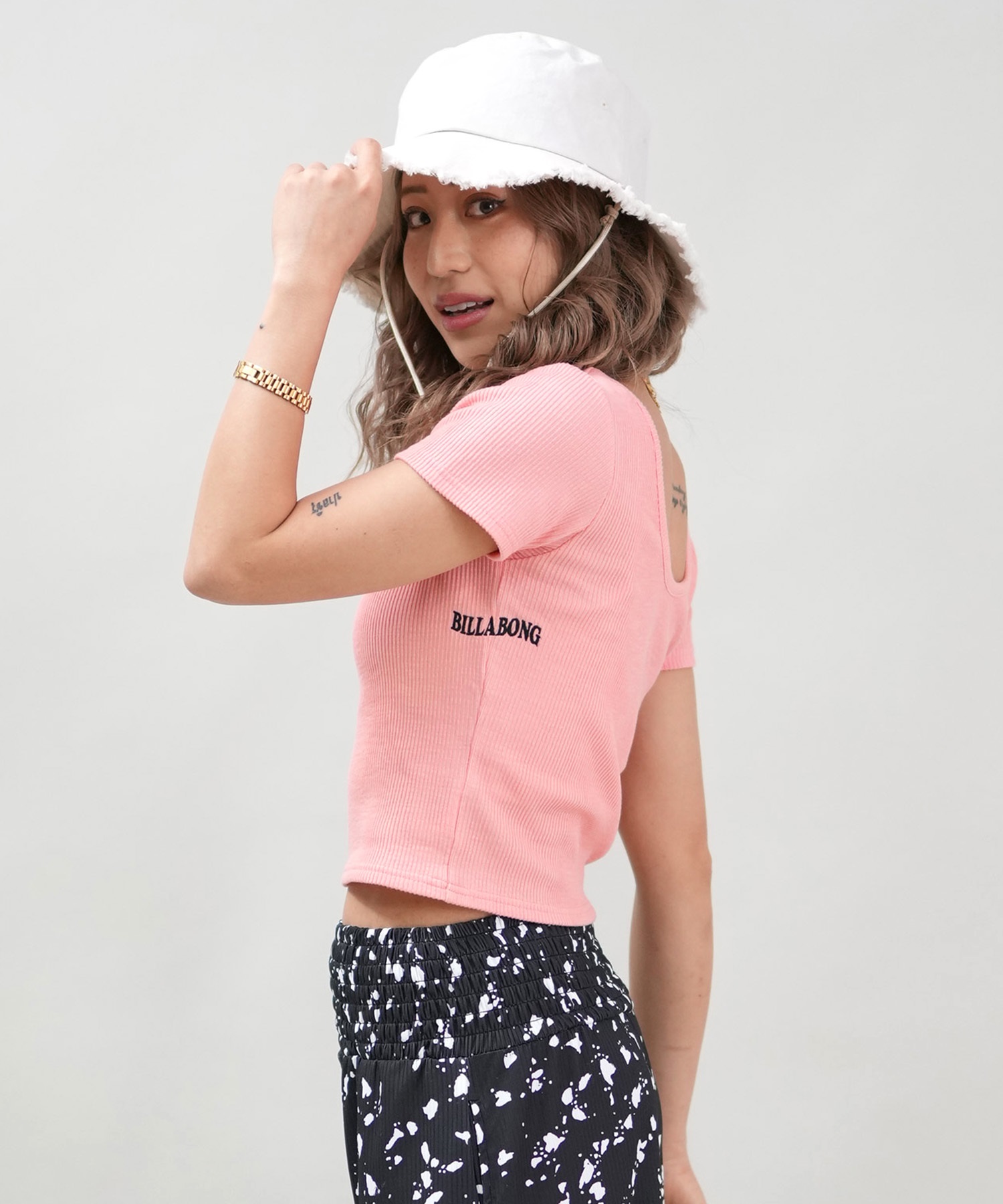 BILLABONG ビラボン 半袖 Tシャツ レディース ミニT 無地 クロップド丈 2WAY BABY FIT TEE BF013-217(SCS-M)