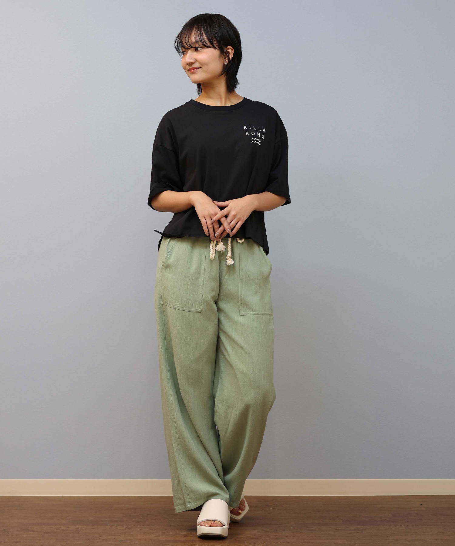 BILLABONG ビラボン 半袖 Tシャツ レディース クロップド丈 ショート丈