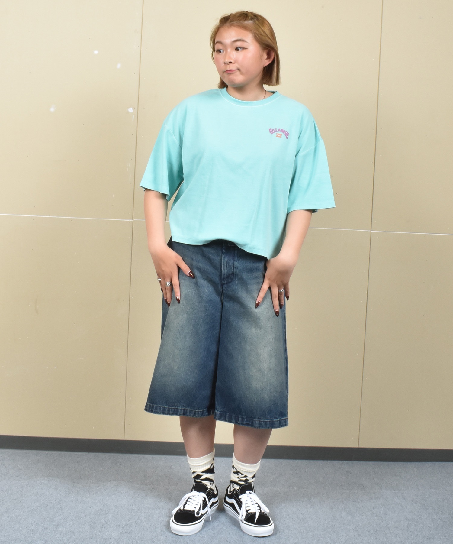 BILLABONG ビラボン 半袖 Tシャツ レディース クロップド丈 ショート丈 バックプリント ヴィンテージ風 BF01C-203(SCS-M)