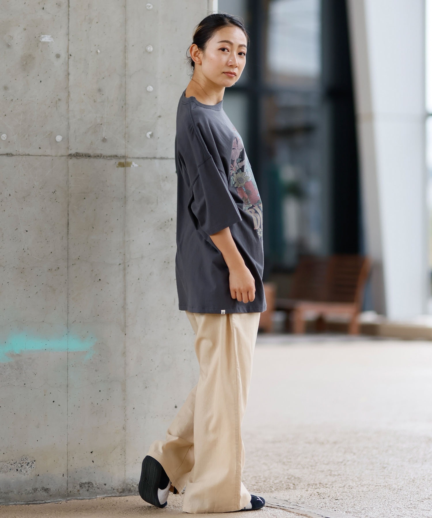 Billabongパンツ  2枚&Tシャツ OUTLET】BILLABONG レディース GRAPHIC CROPPED TEE クロップド