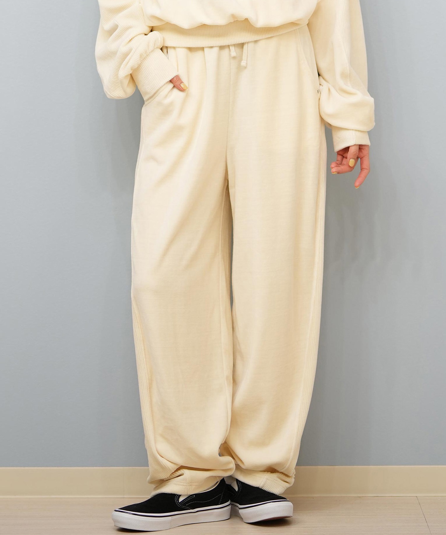 BILLABONG ビラボン ロングパンツ レディース ベロア ロゴ SWITCHBACK