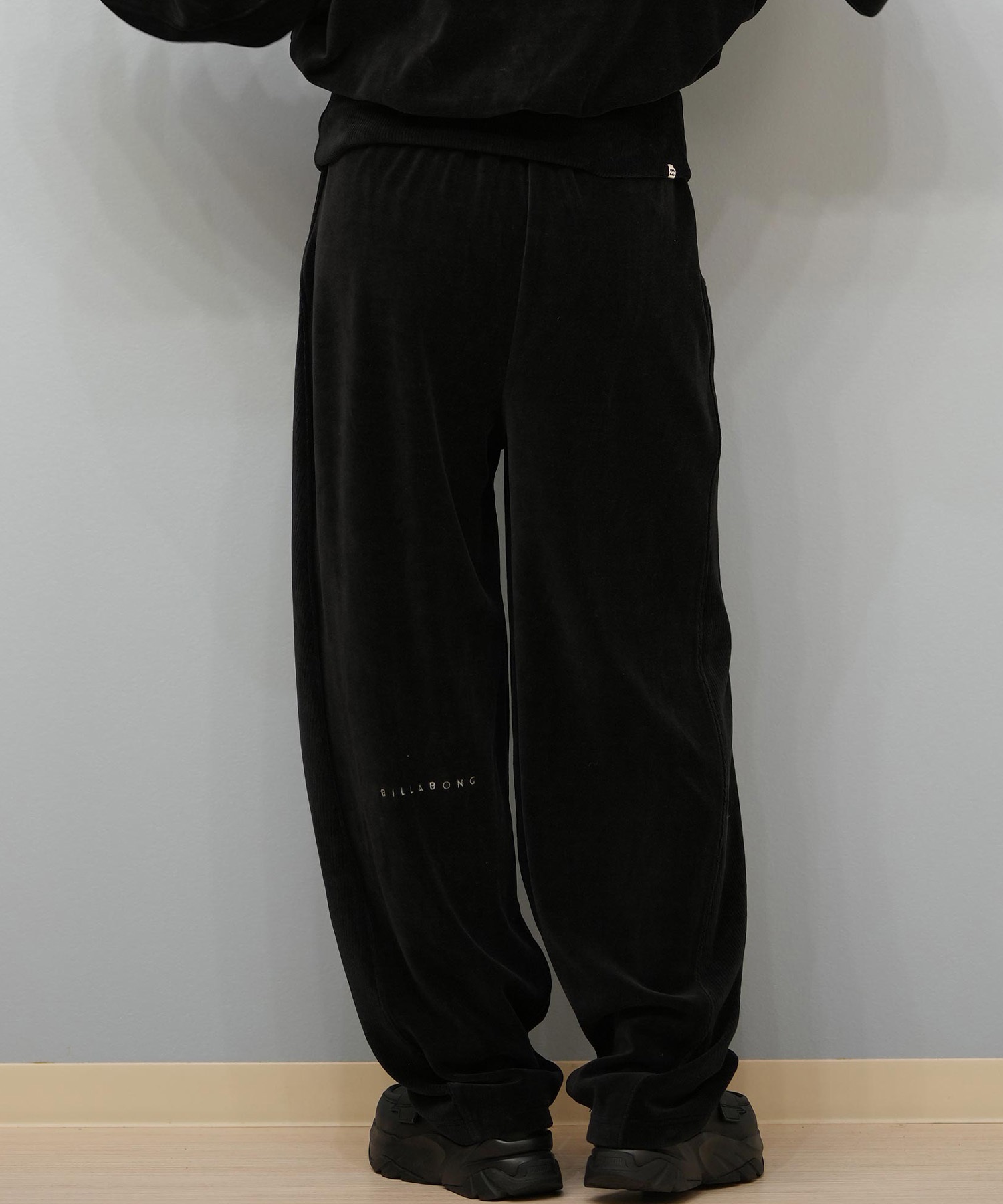 BILLABONG ビラボン ロングパンツ レディース ベロア ロゴ SWITCHBACK