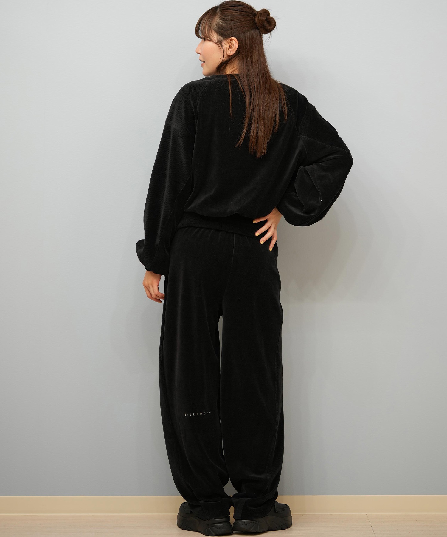 BILLABONG ビラボン ロングパンツ レディース ベロア ロゴ SWITCHBACK
