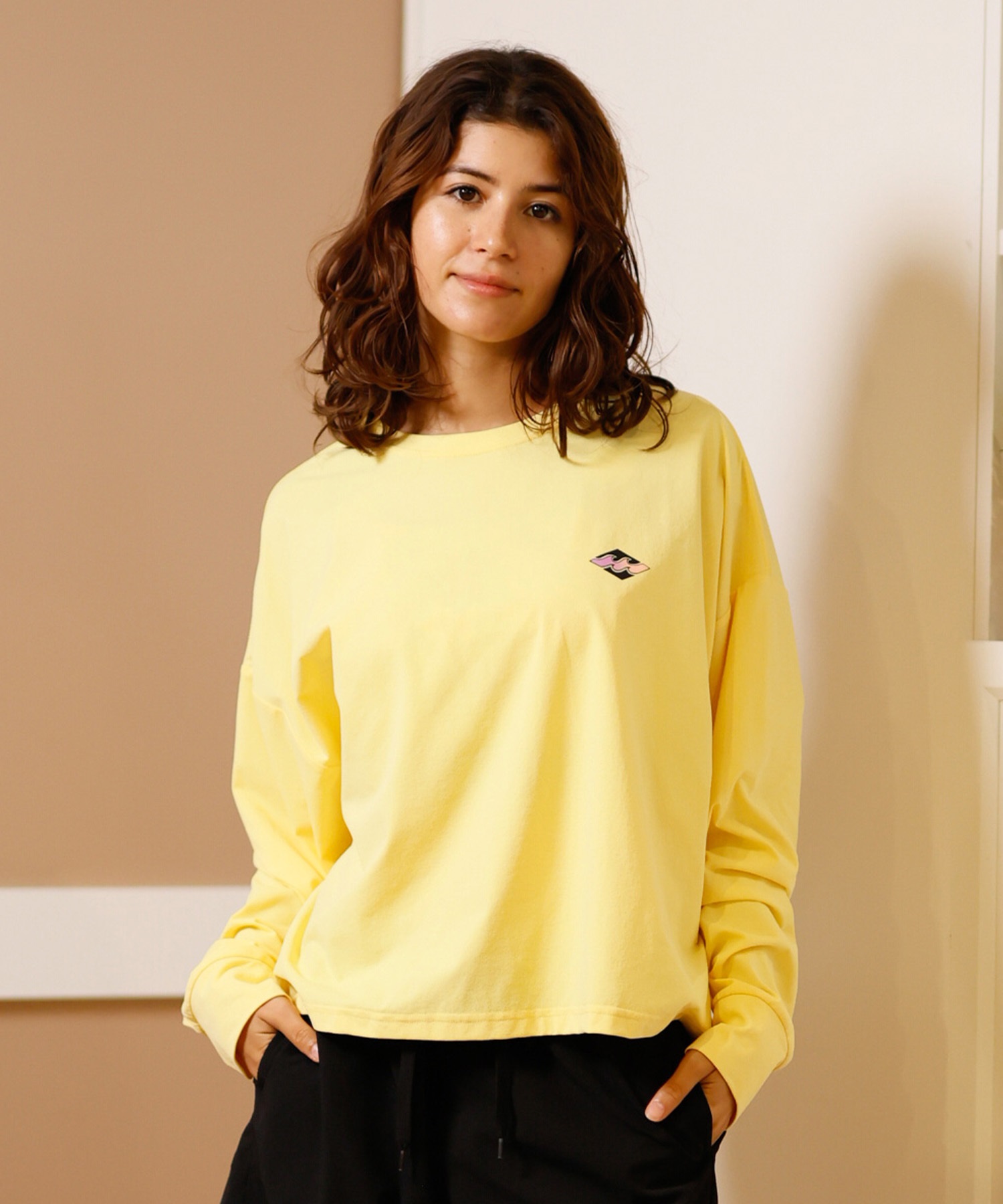 BILLABONG ビラボン 水着 レディース ラッシュガード 長袖 Tシャツ ロンT クロップド丈 ショート丈 水陸両用 UVカット BF013-857(WHT-M)