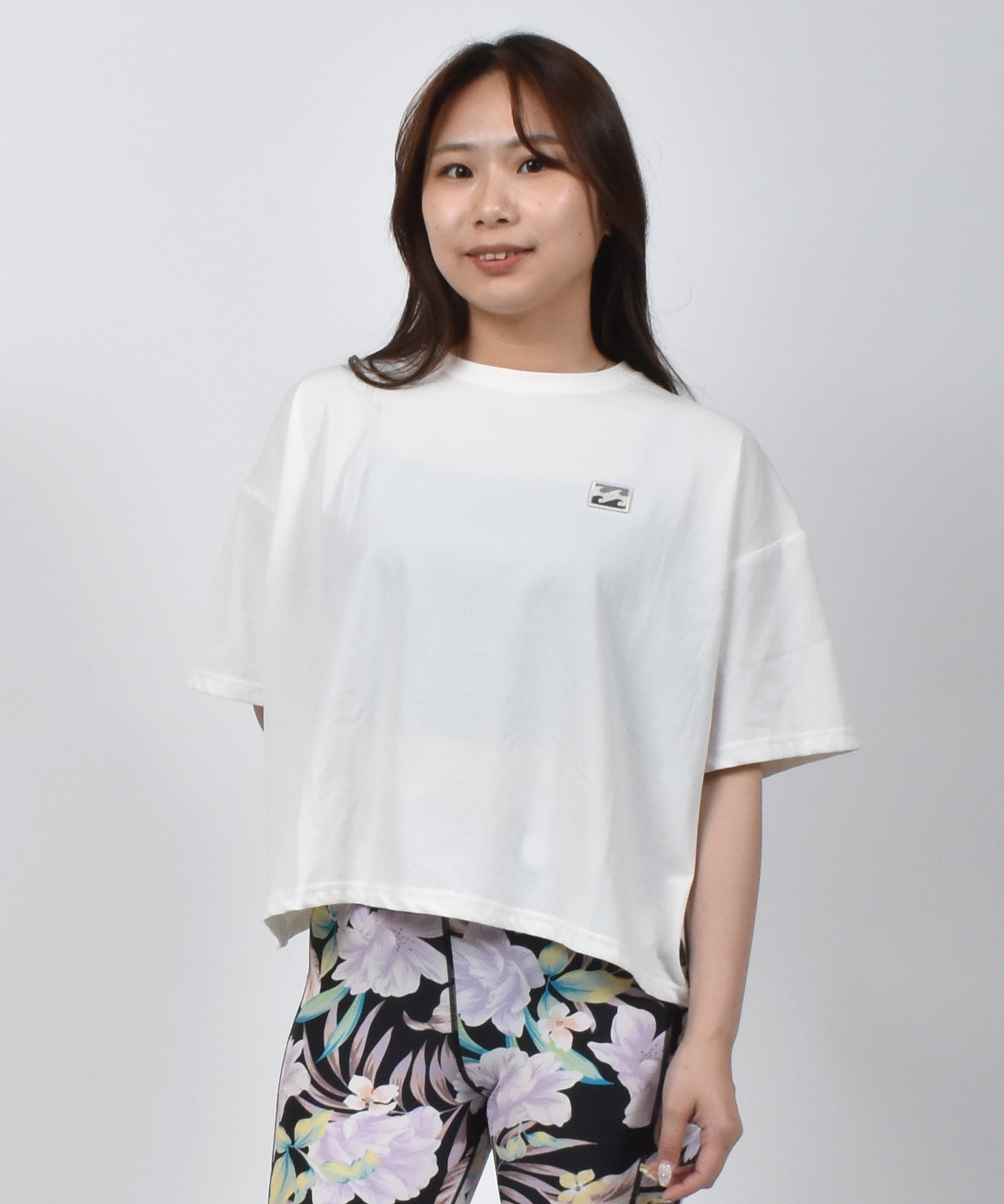 BILLABONG ビラボン 水着 ラッシュガード 半袖 Tシャツ レディース クロップド丈 バックプリント 水陸両用 UVカット BF01C-U02(RAV-M)