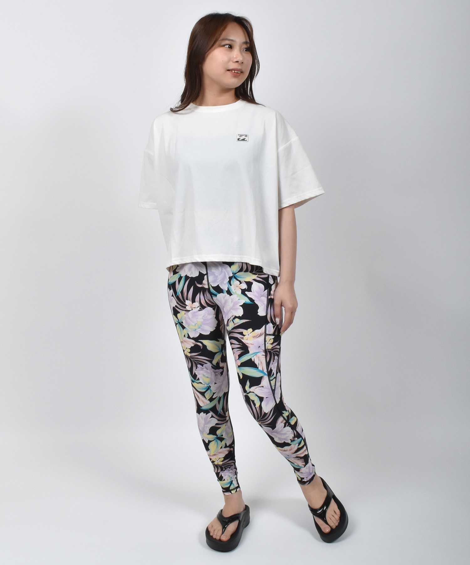 BILLABONG ビラボン 水着 ラッシュガード 半袖 Tシャツ レディース クロップド丈 バックプリント 水陸両用 UVカット BF01C-U02(RAV-M)